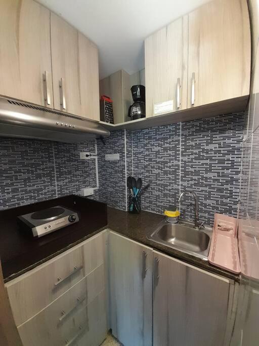 R.503 Lindo y funcional apartaestudio en el centro