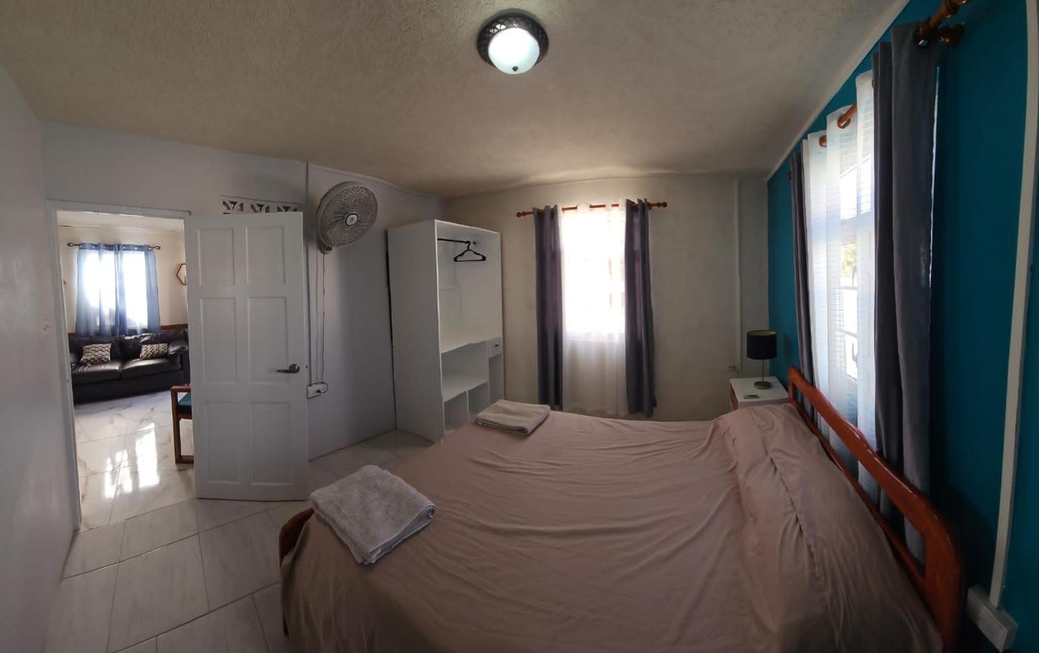 Gloria's Hideaway