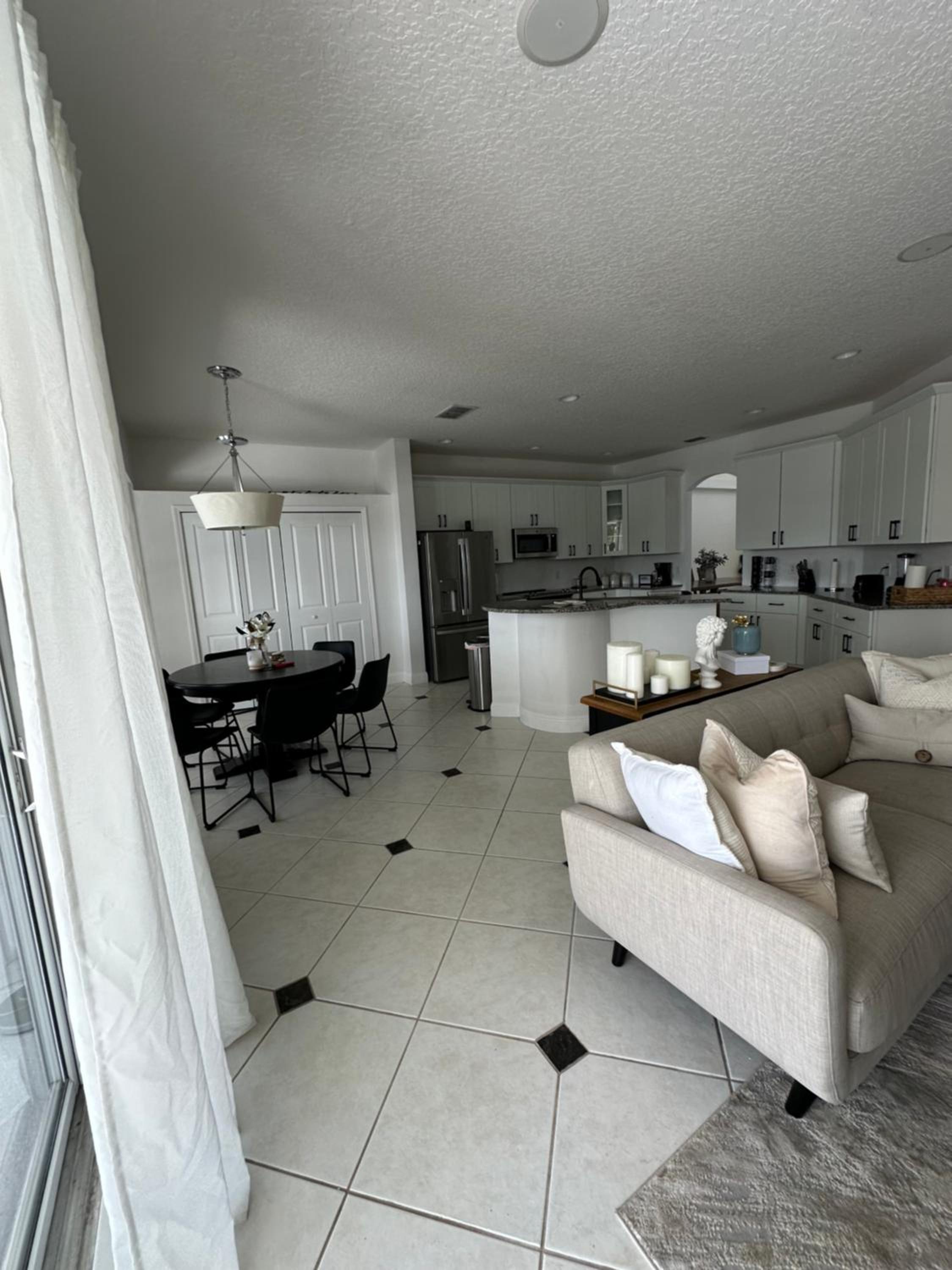 Family friendly! Close to MCO, Disney, Universal