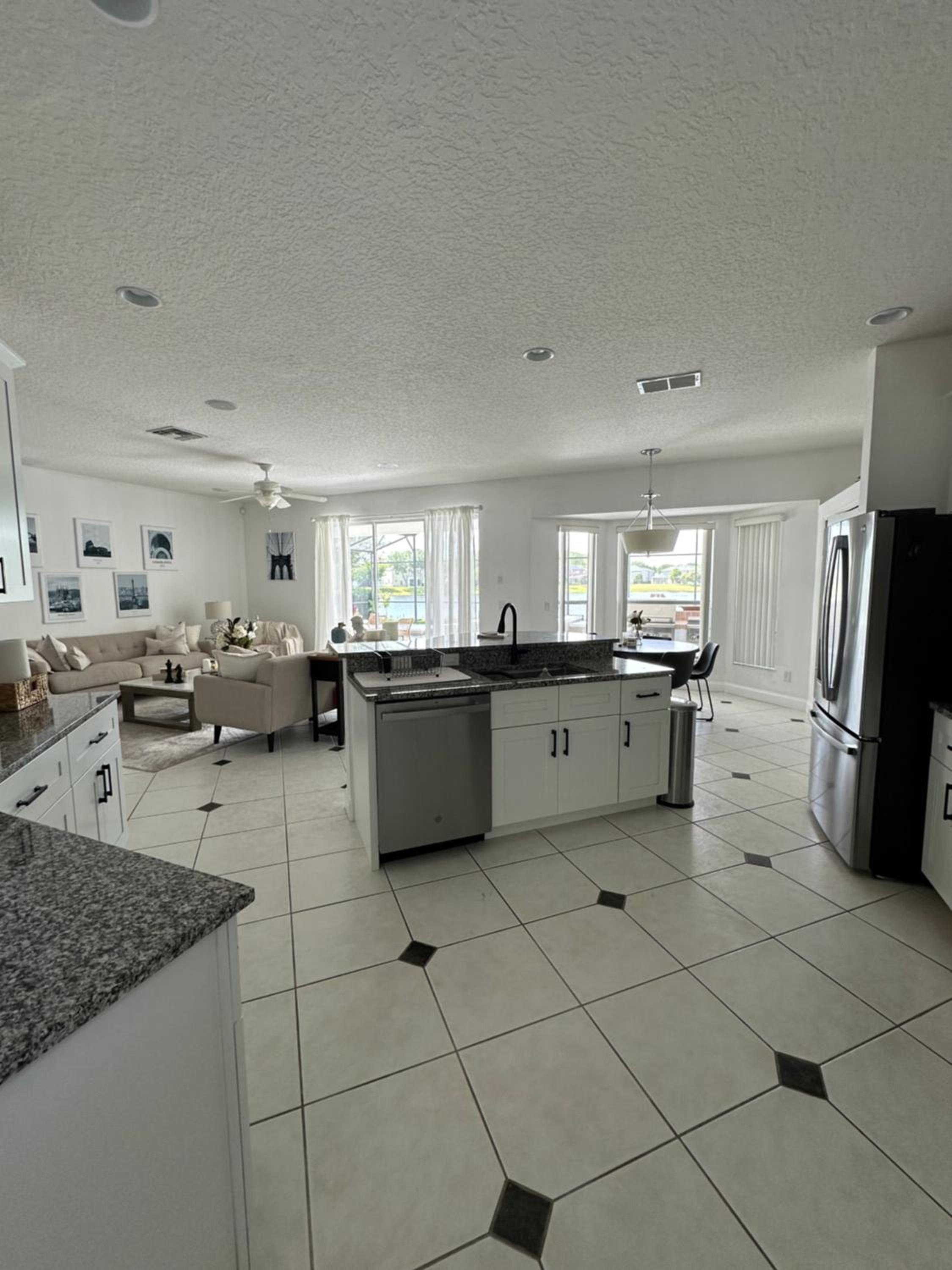 Family friendly! Close to MCO, Disney, Universal