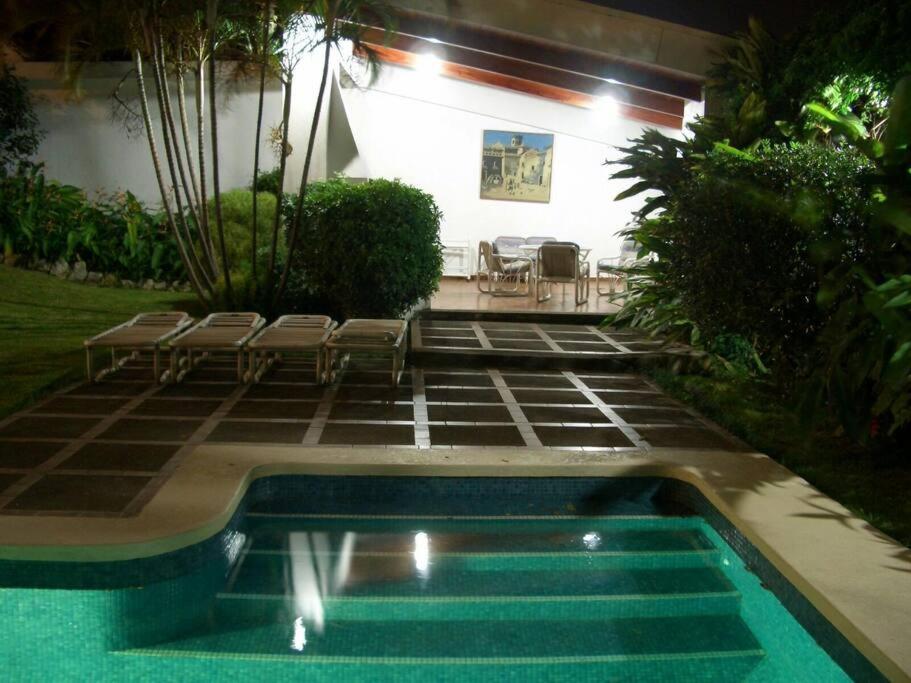 Hermosa Habitación privada en la Sabana, San Jose