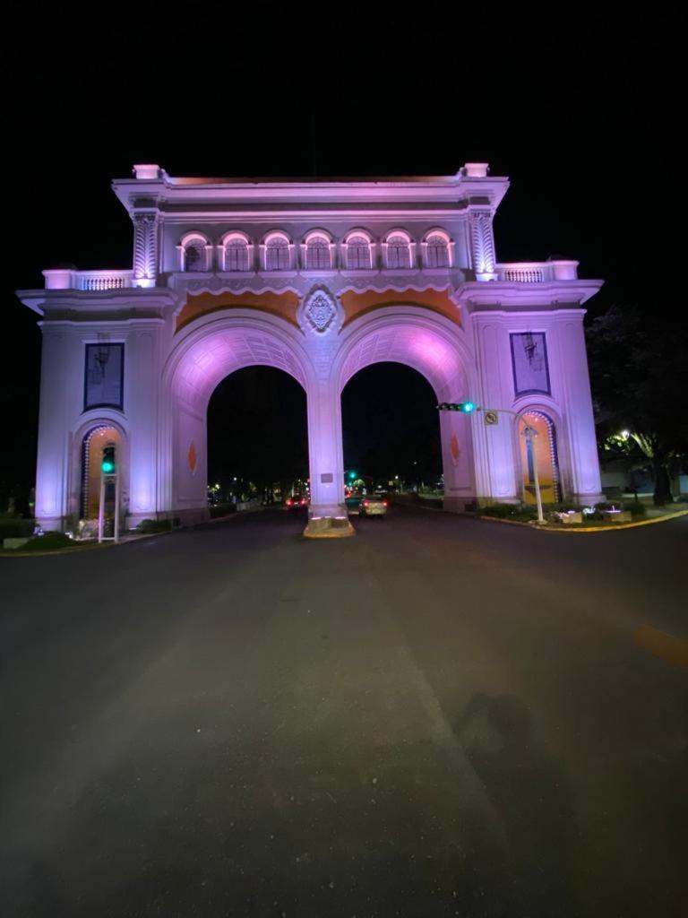 Capital O Tu Estancia Guadalajara