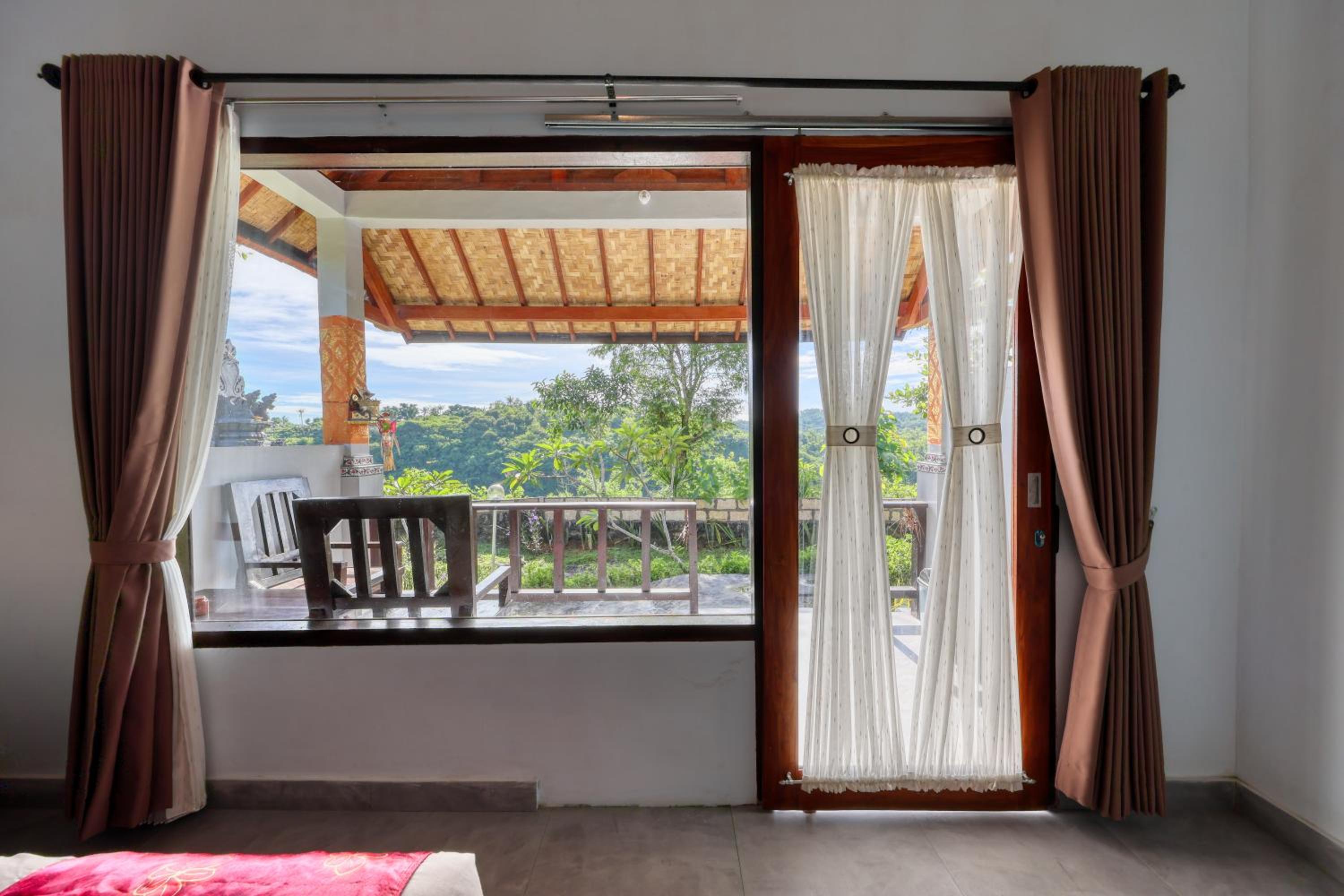 Ayu Hill Bungalows