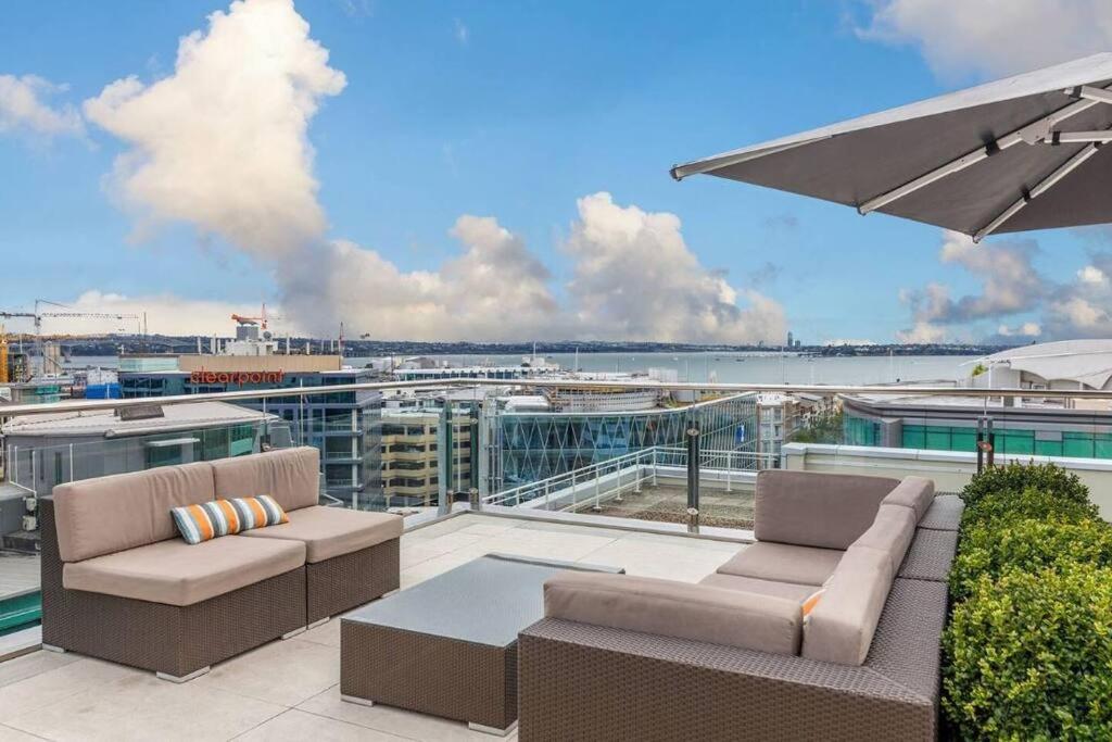 Kiwiana Suite - Auckland CBD - rooftop pool