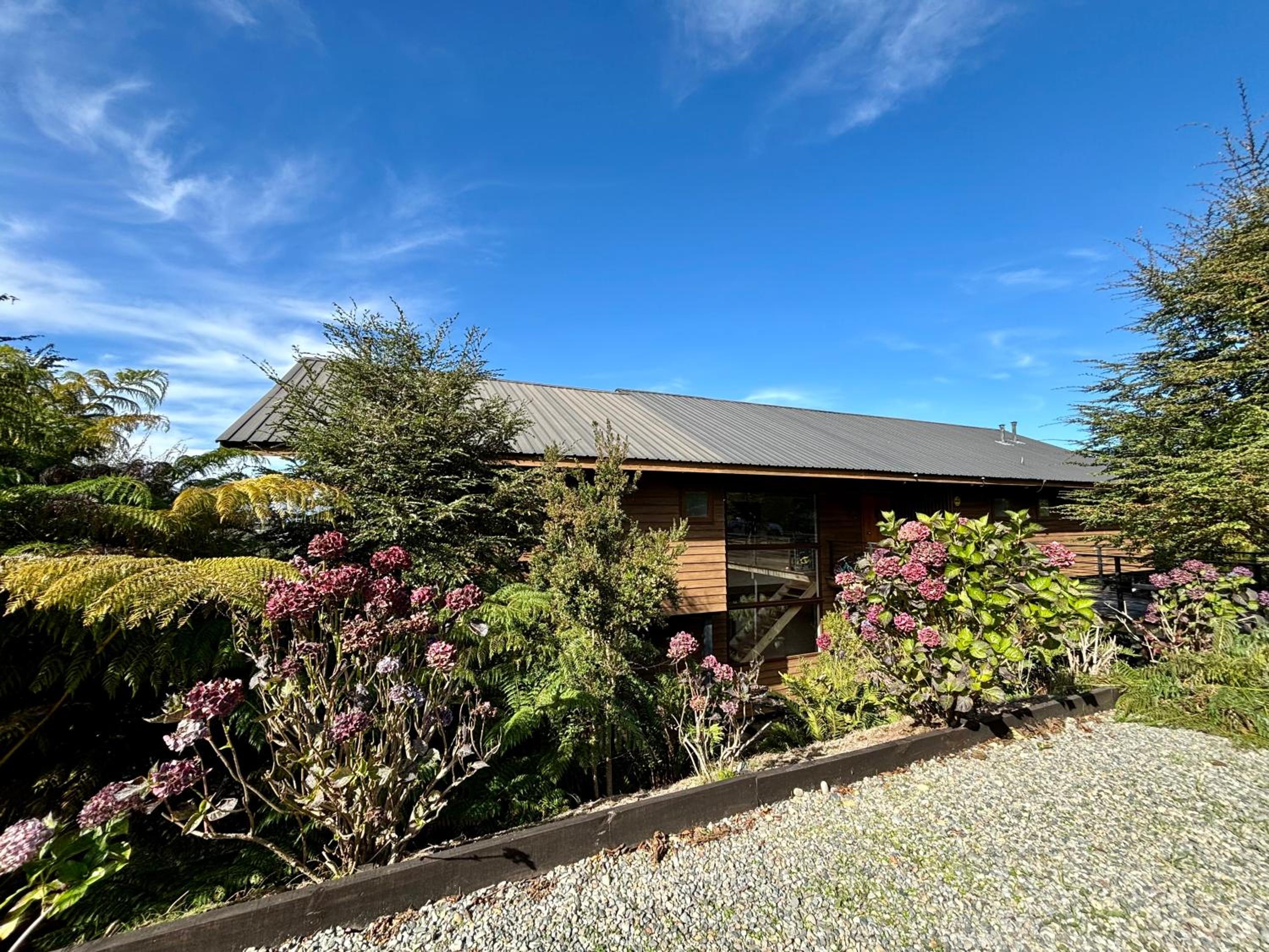B&B Frutillar Lake & Volcano view