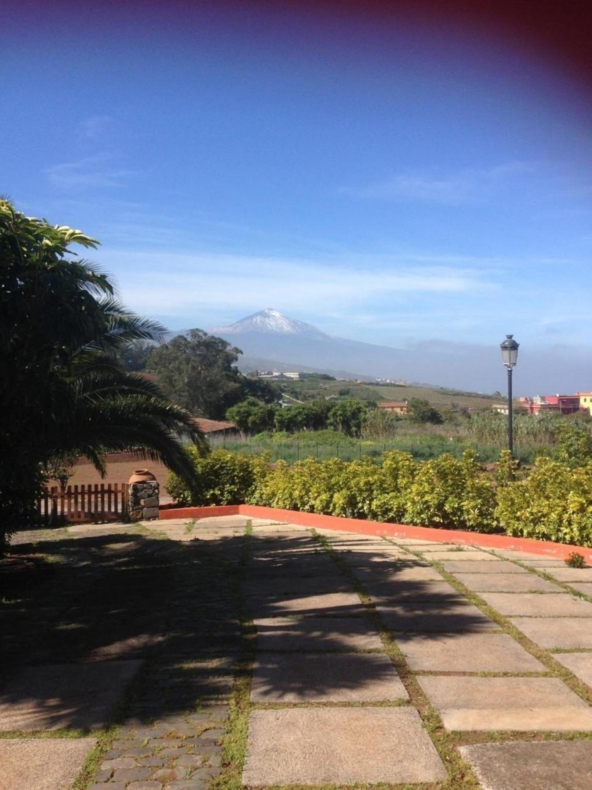 Ferienhaus in La Caridad mit Terrasse, Grill und Whirlpool