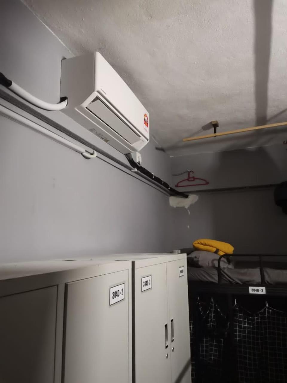 Cozy AC Shared Bunk Beds in Bayan Lepas photo 8