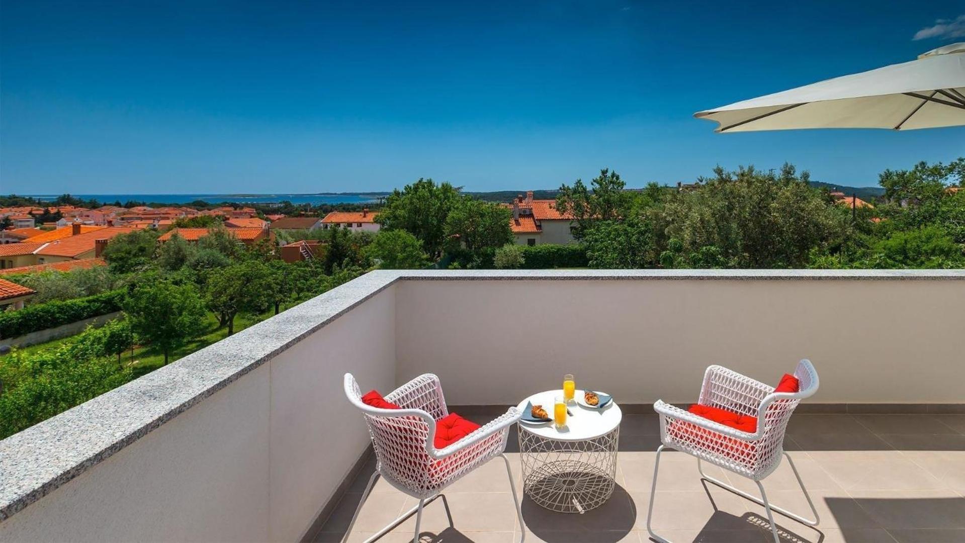 Ferienhaus mit Privatpool für 8 Personen ca 200 qm in Medulin, Istrien Südküste von Istrien - b54257
