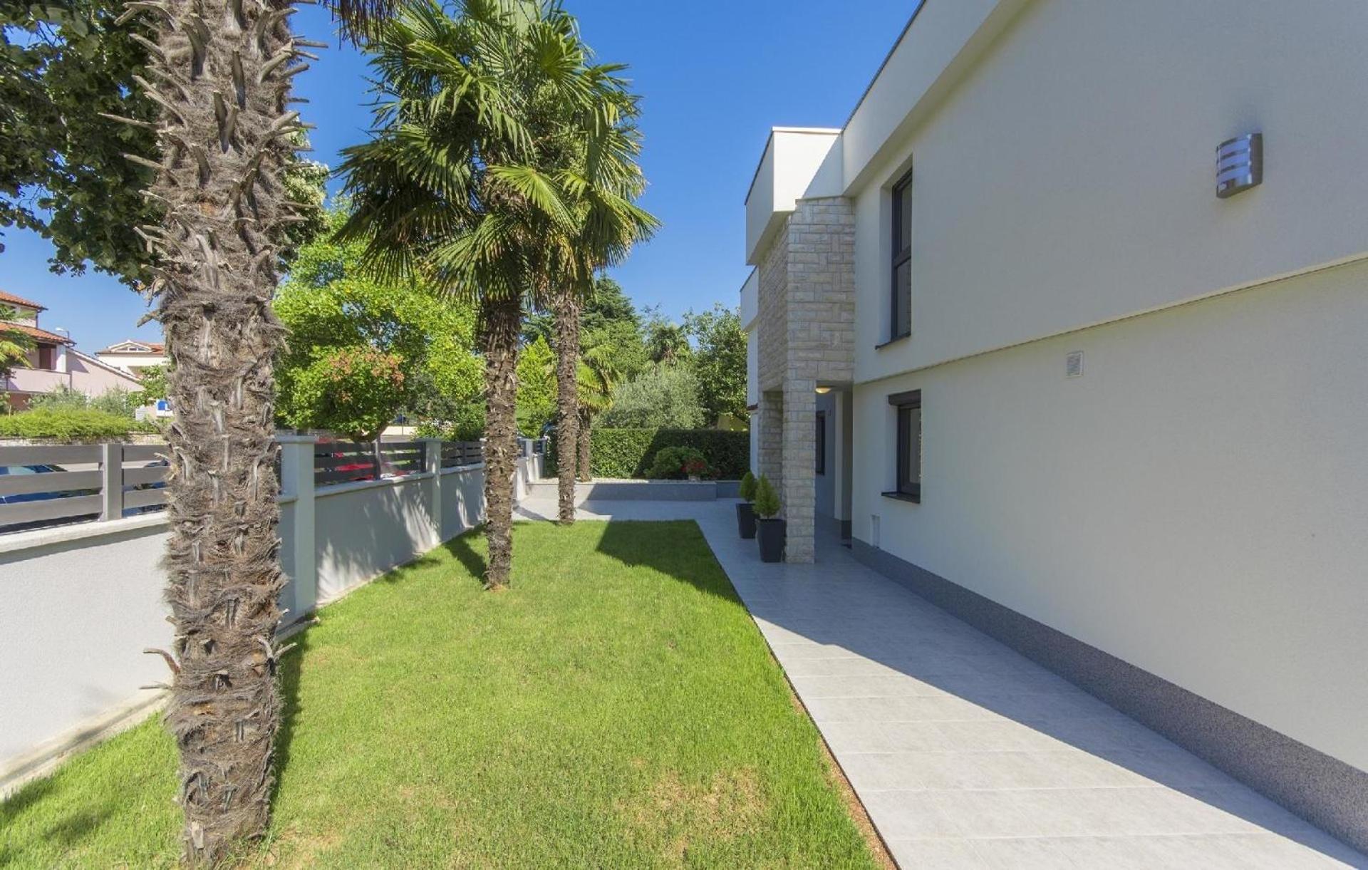 Ferienhaus mit Privatpool für 9 Personen ca 248 qm in Poreč, Istrien Istrische Riviera view 4