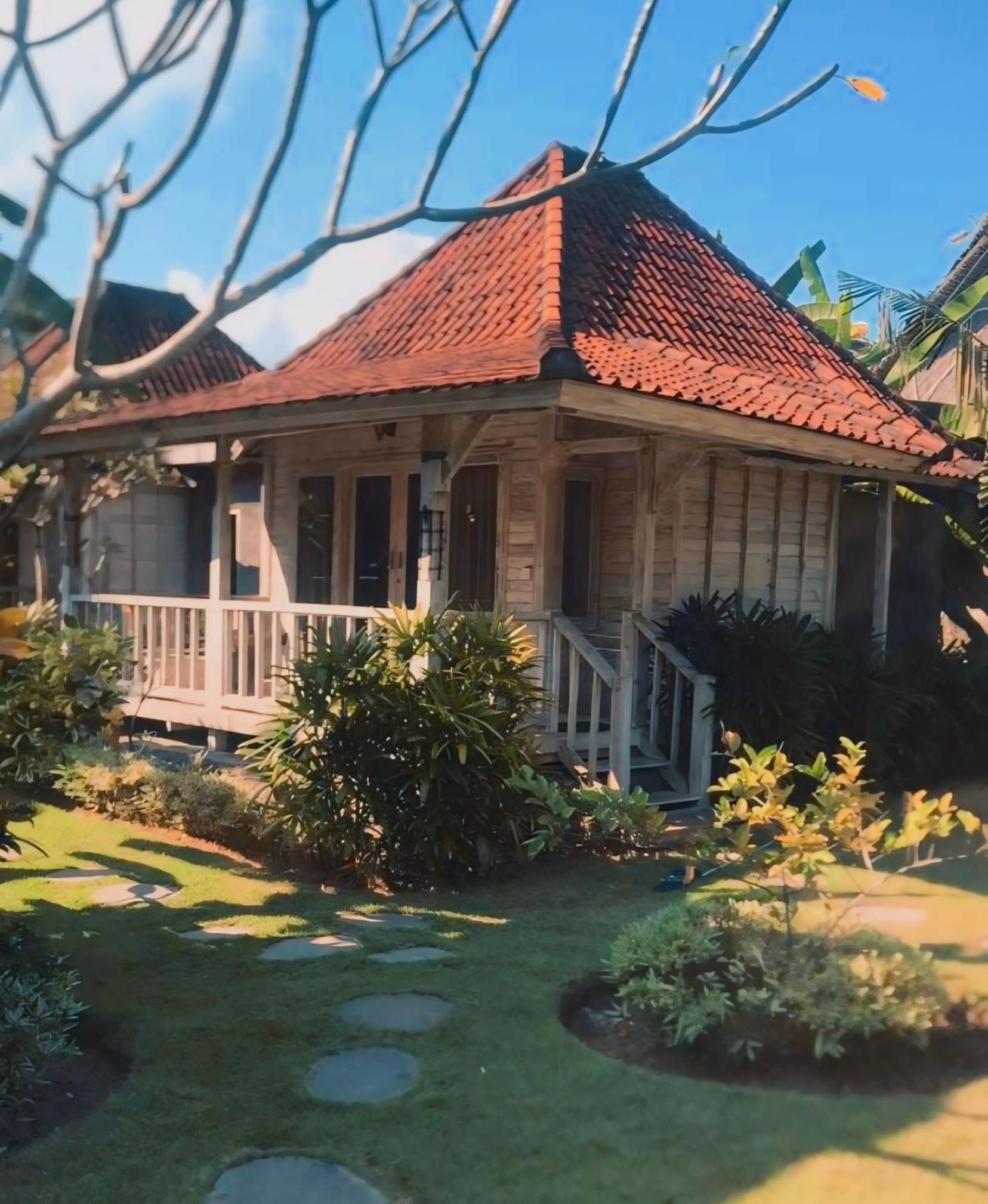 Harta Lembongan Villas