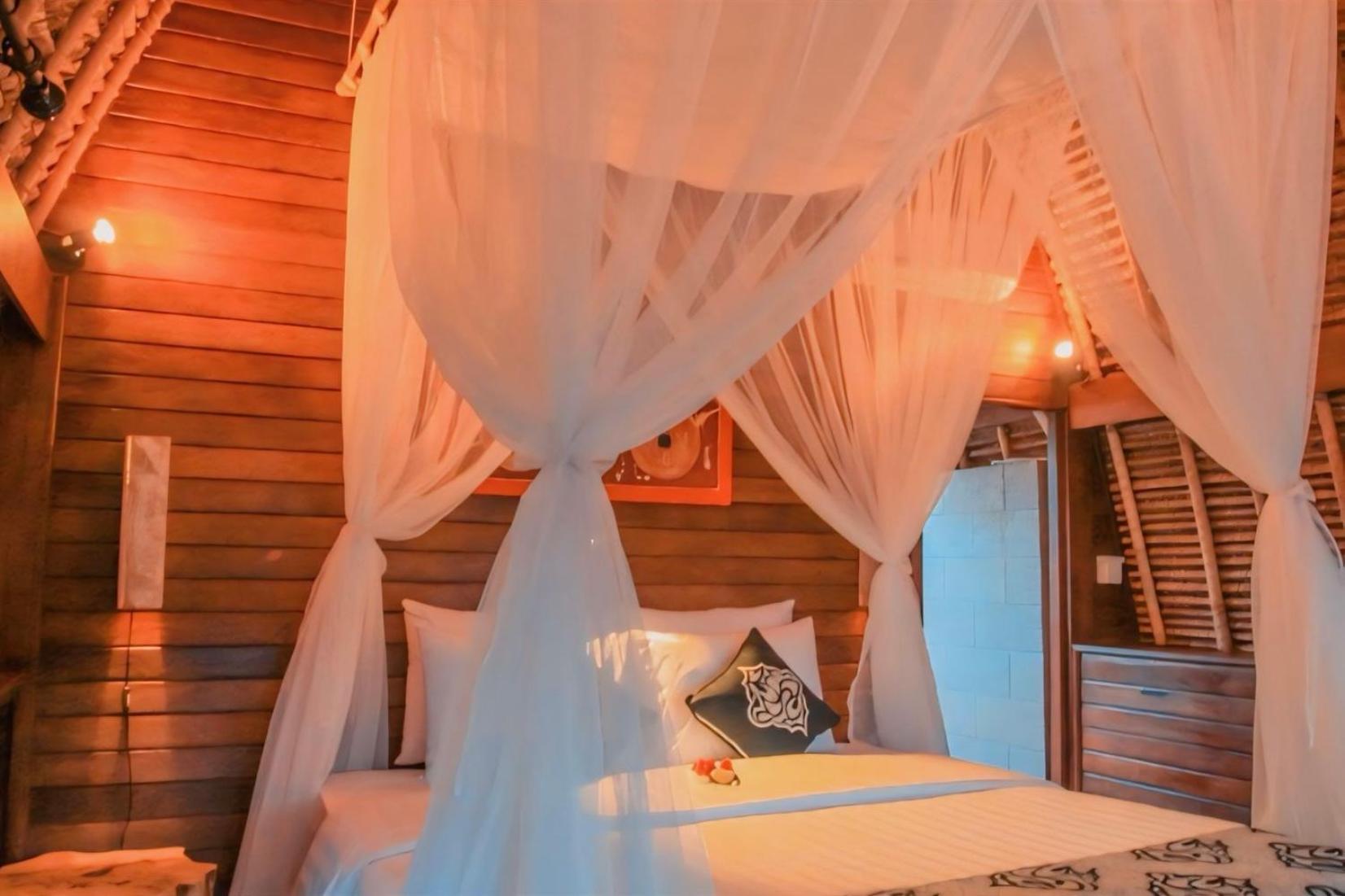Harta Lembongan Villas