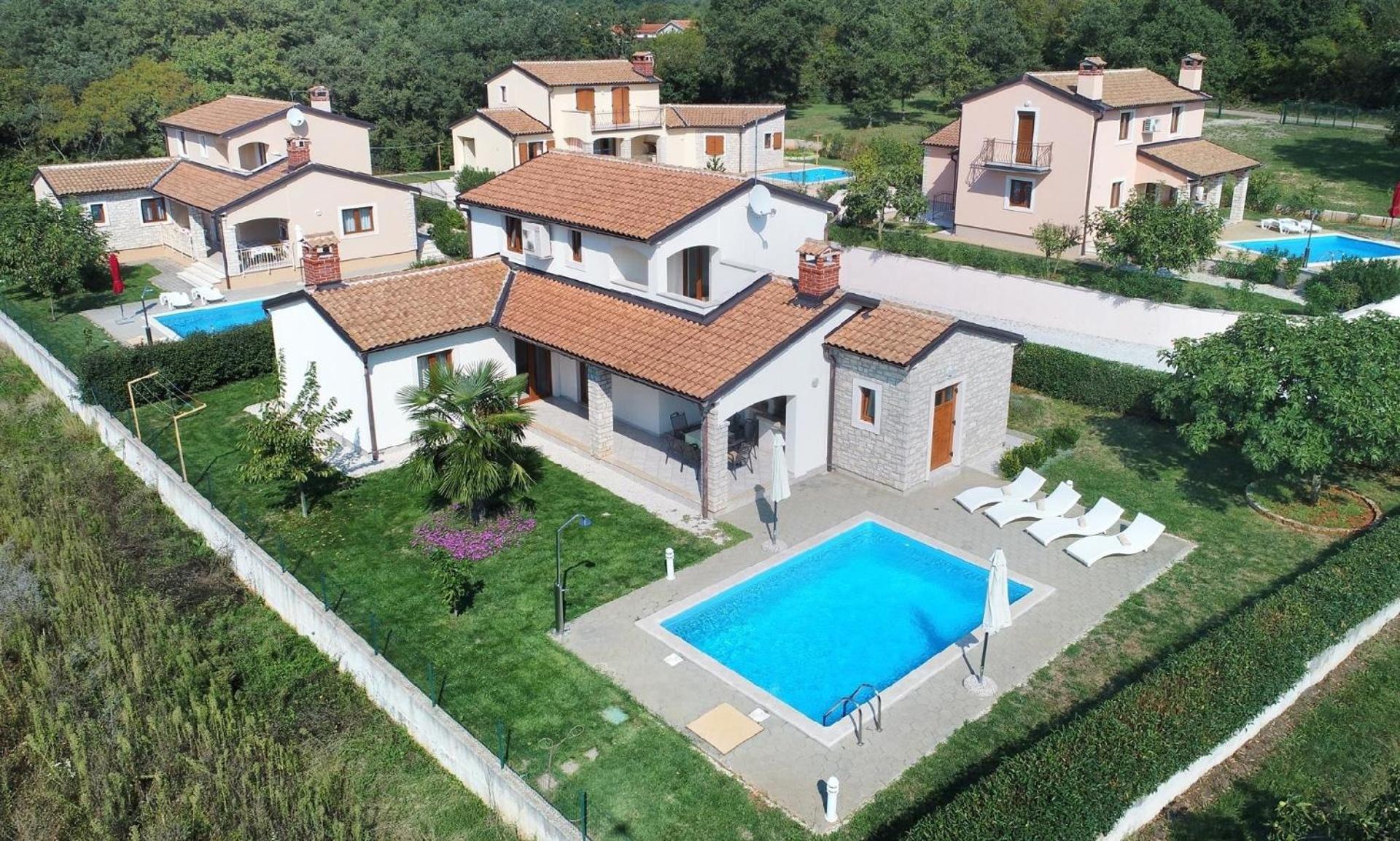 Ferienhaus mit Privatpool für 6 Personen ca 115 qm in Radetici, Istrien Binnenland von Istrien view 2