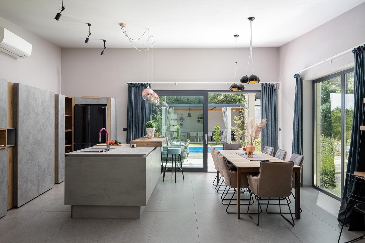 Ferienhaus mit Privatpool für 10 Personen ca 200 qm in Šišan, Istrien Südküste von Istrien view 3