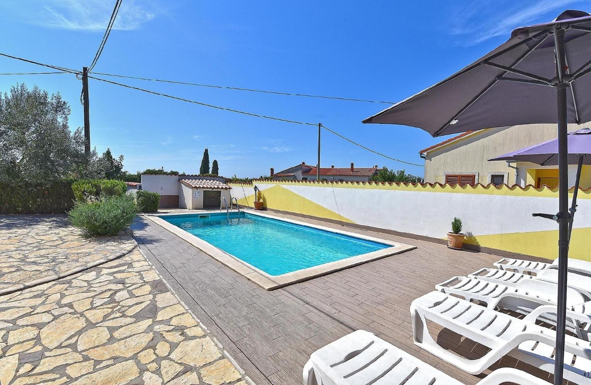 Ferienhaus mit Privatpool für 16 Personen ca 200 qm in Galižana, Istrien Istrische Riviera view 3