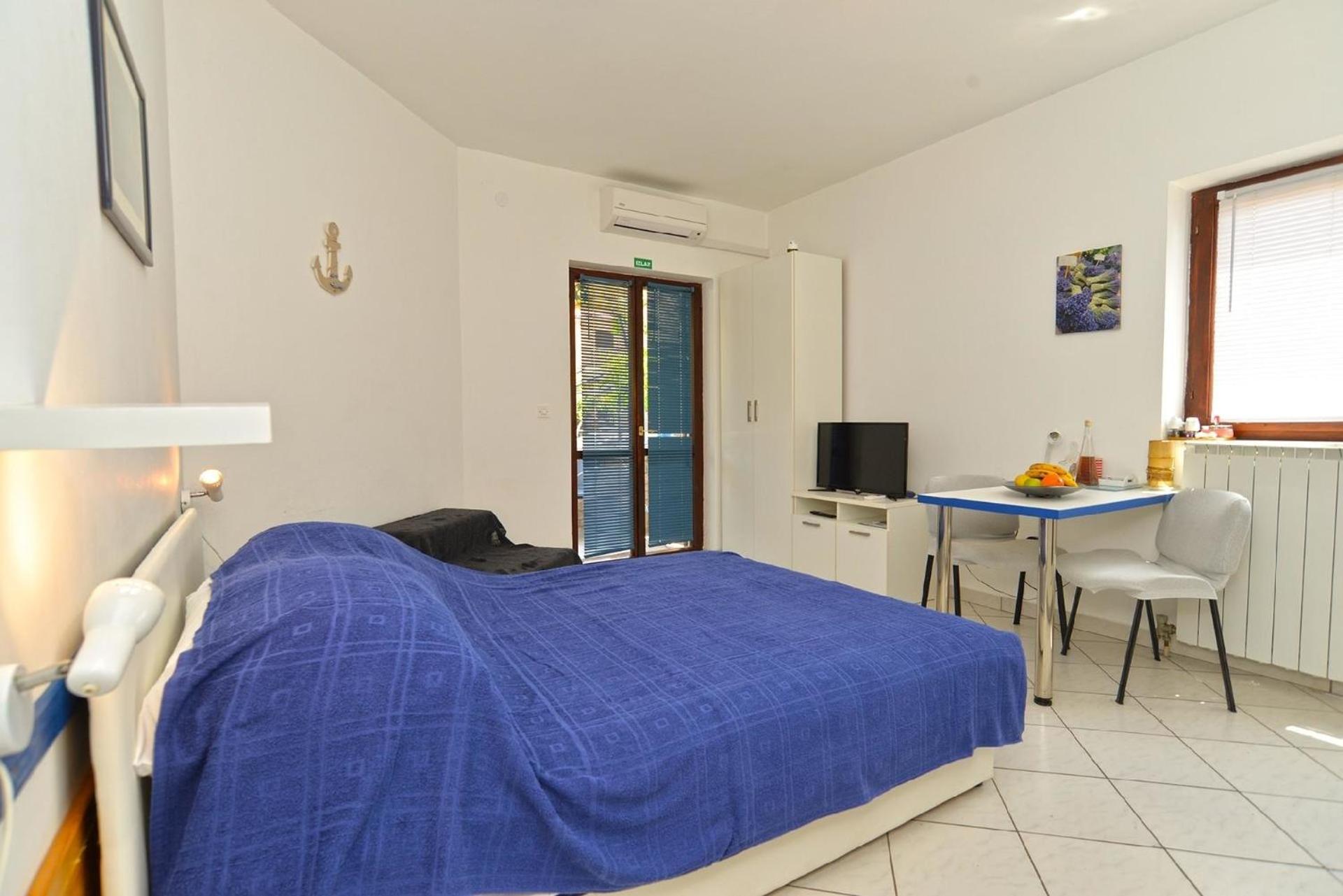 Ferienwohnung für 2 Personen ca 25 qm in Fažana, Istrien Istrische Riviera - b54816