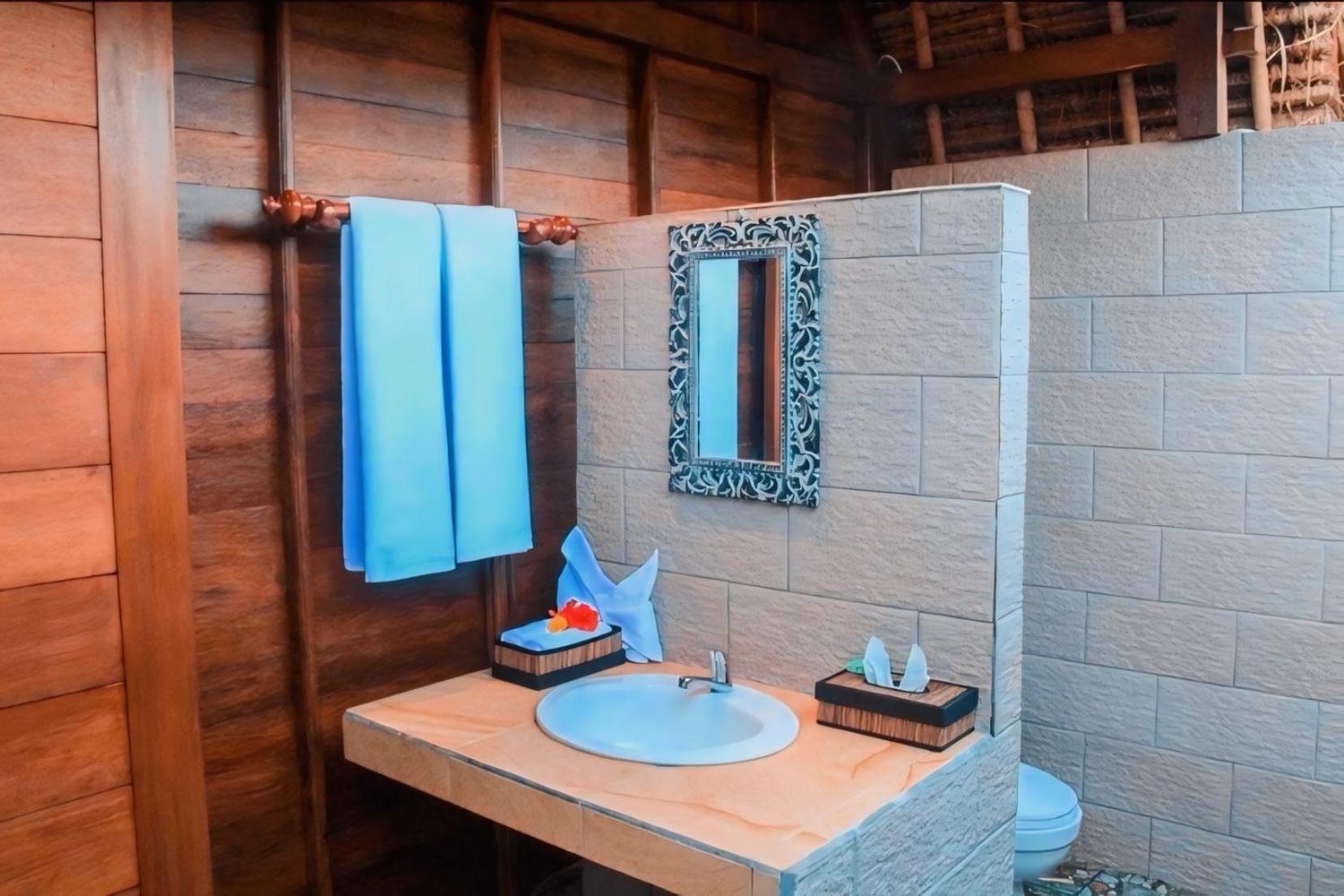 Harta Lembongan Villas