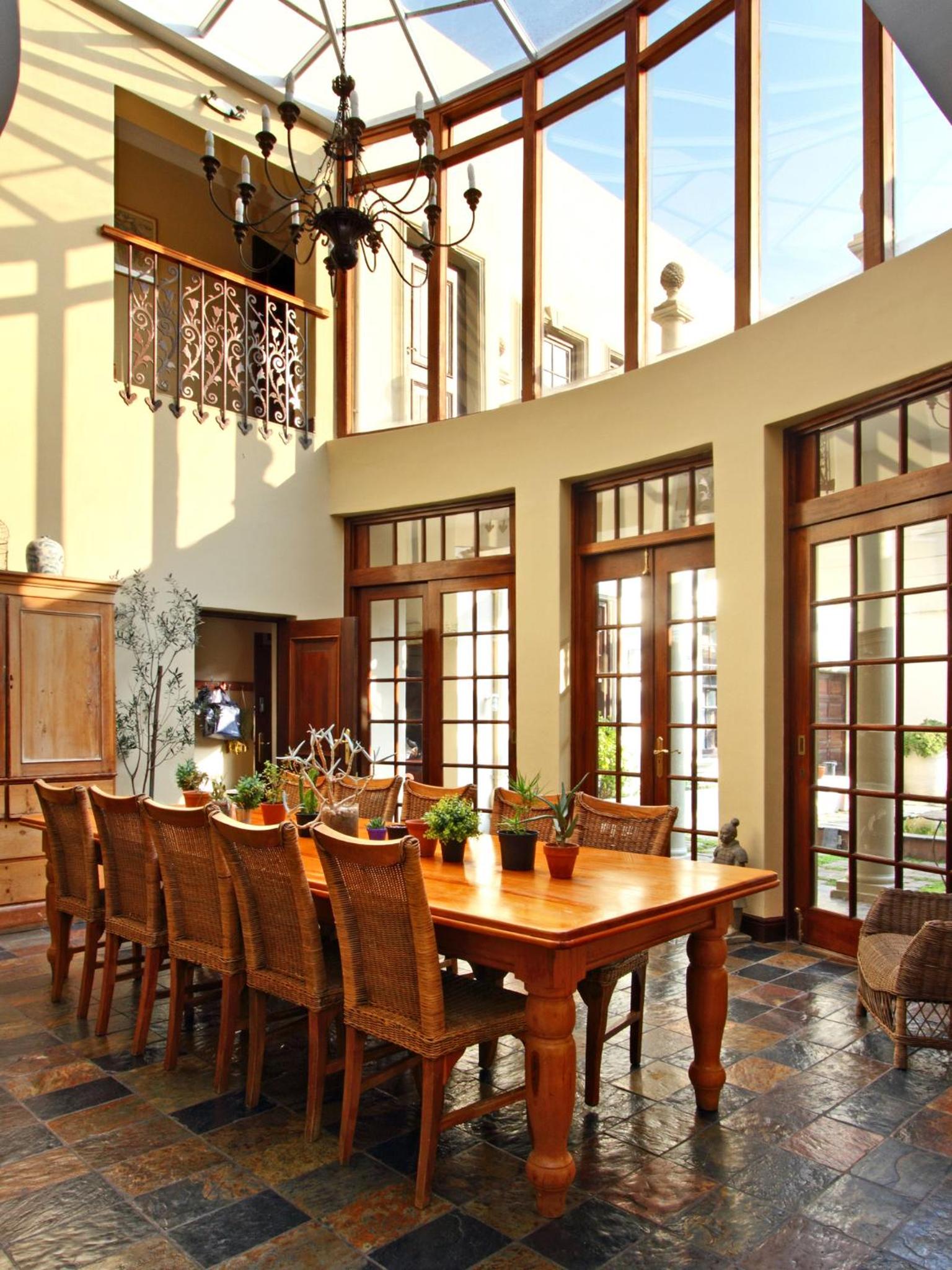 Ibis House