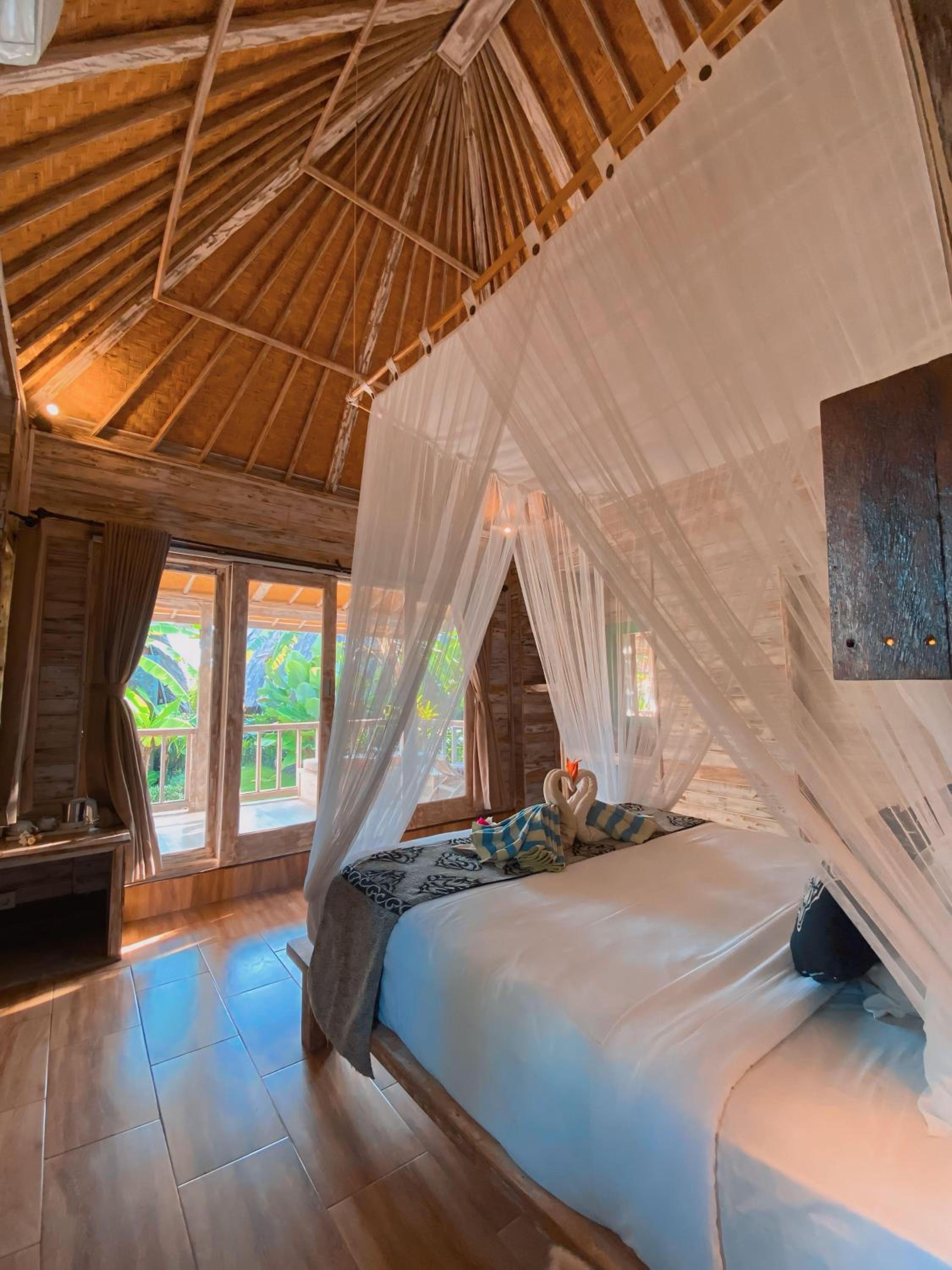 Harta Lembongan Villas