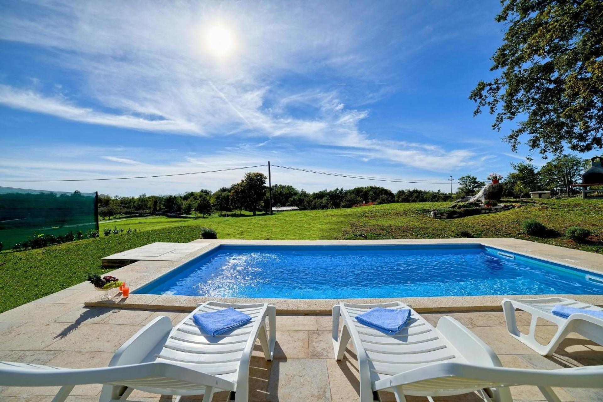 Ferienhaus mit Privatpool für 6 Personen ca 100 qm in Divšići, Istrien Südküste von Istrien view 2