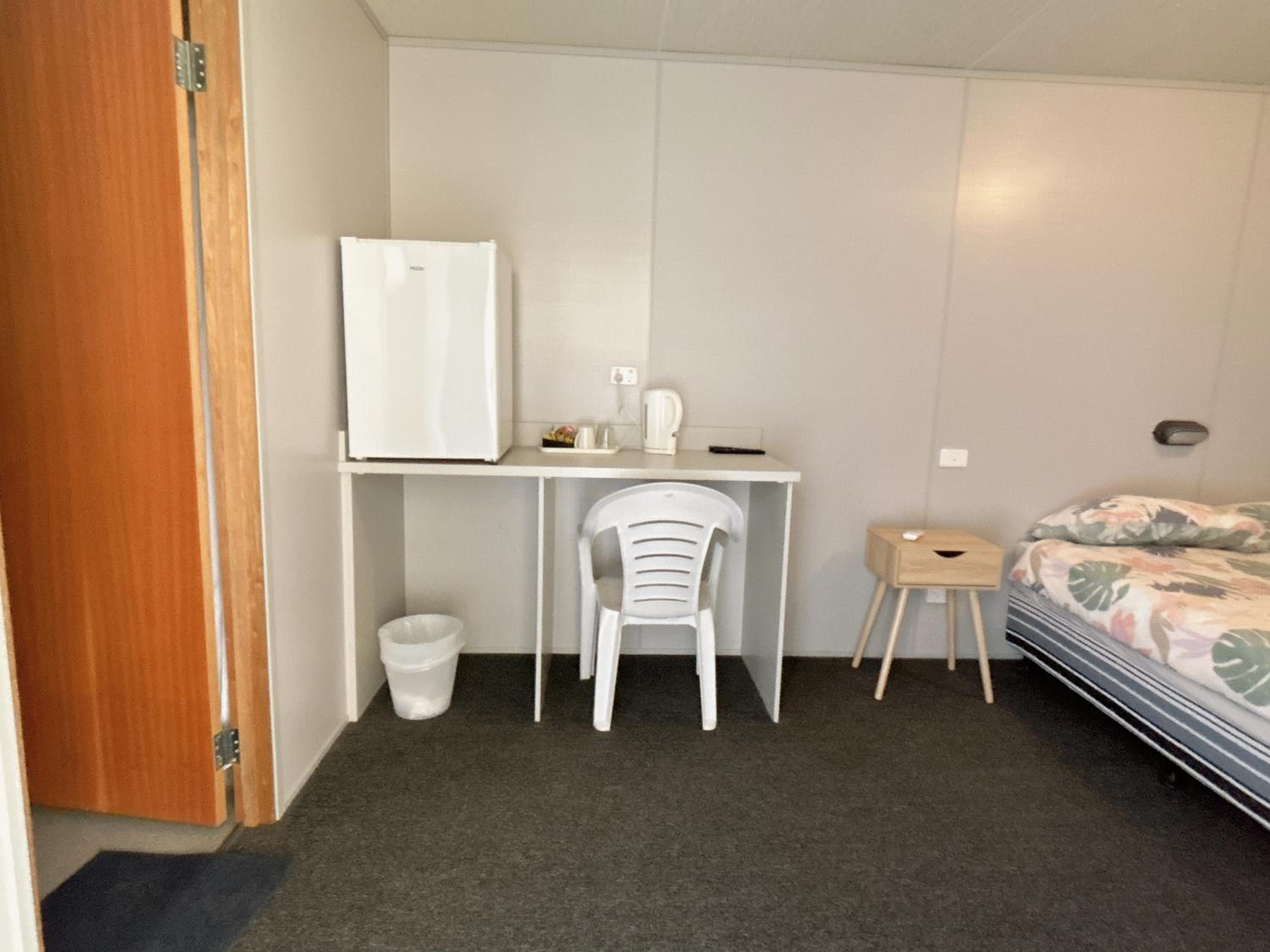 Lyndhurst Hotel motel SA Australia 5731