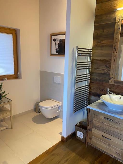 Penthouse spa access , 6 bedroom, 6 baths by Jolidi