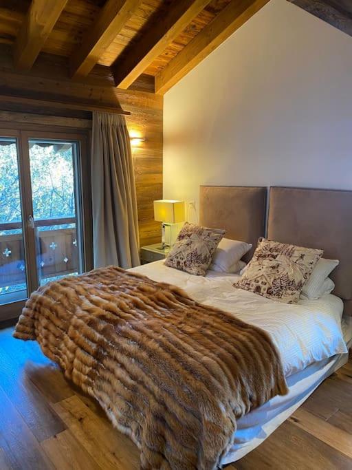 Penthouse spa access , 6 bedroom, 6 baths by Jolidi