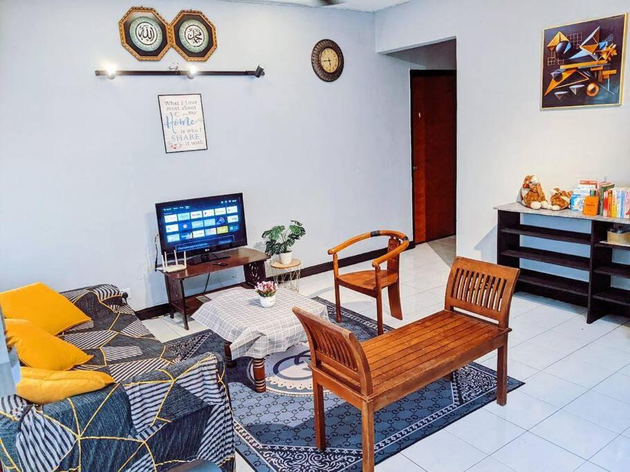 Homestay D'Lapang near KLIA view 2