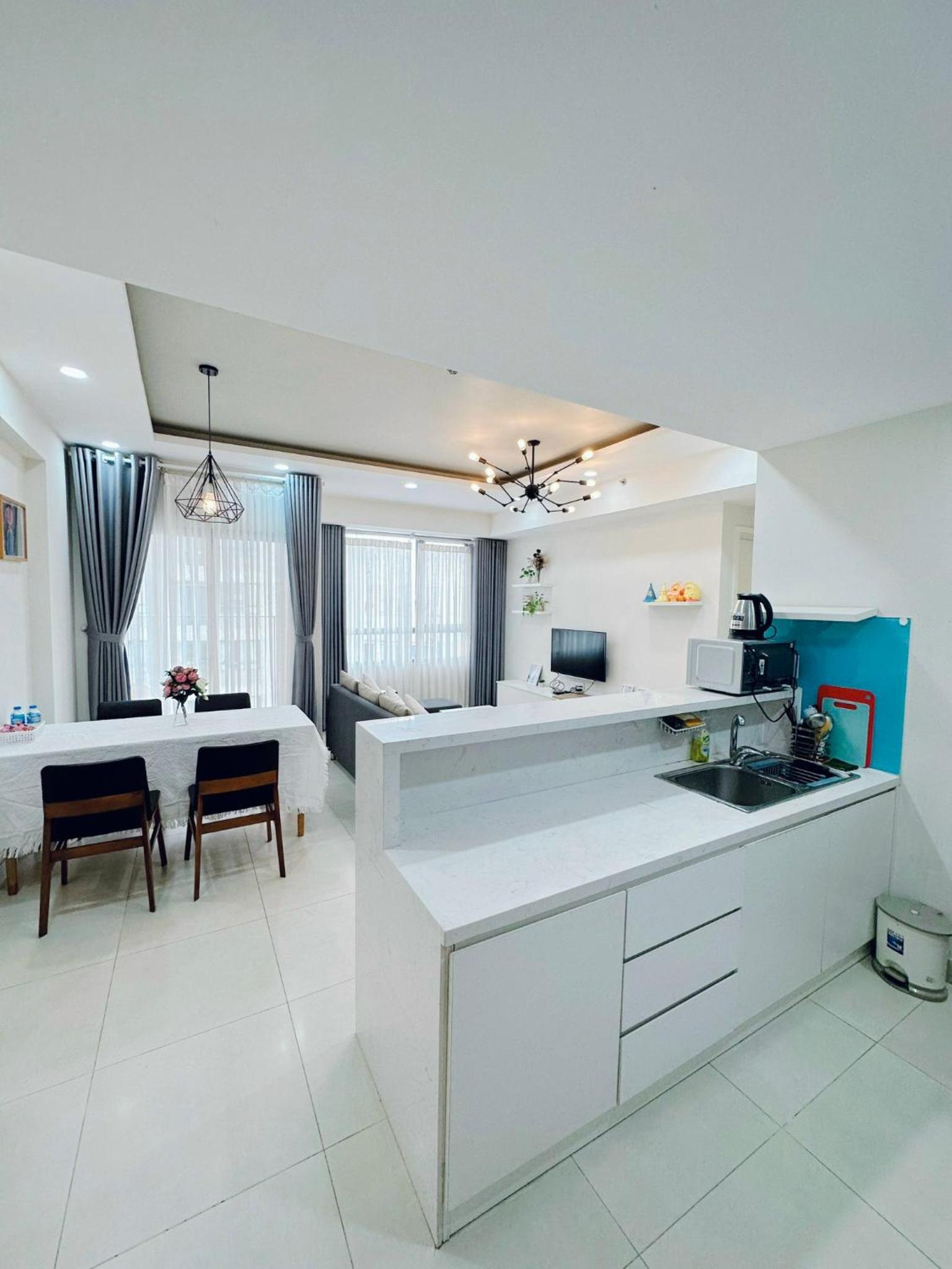 Masteri Thao Dien luxury apartment with beautiful view, fully furnished, near the city center