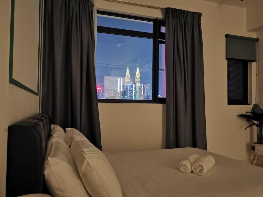 Chambers A Studio Flat, KLCC & KL Tower view, City photo 1