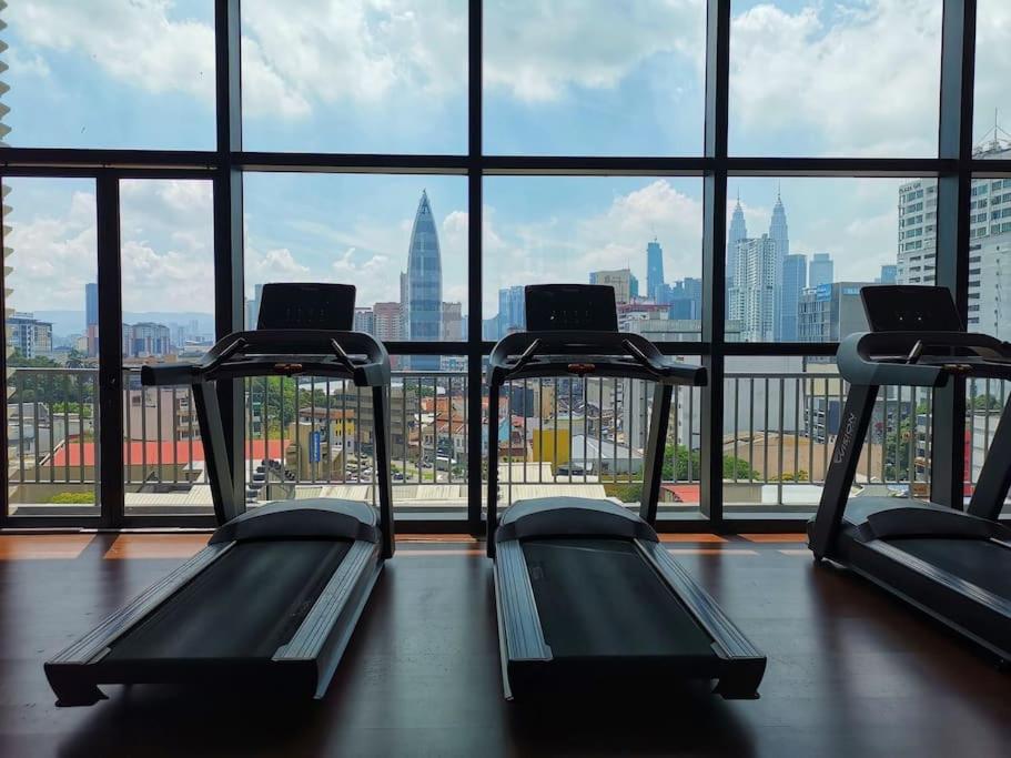 Chambers A Studio Flat, KLCC & KL Tower view, City photo 8
