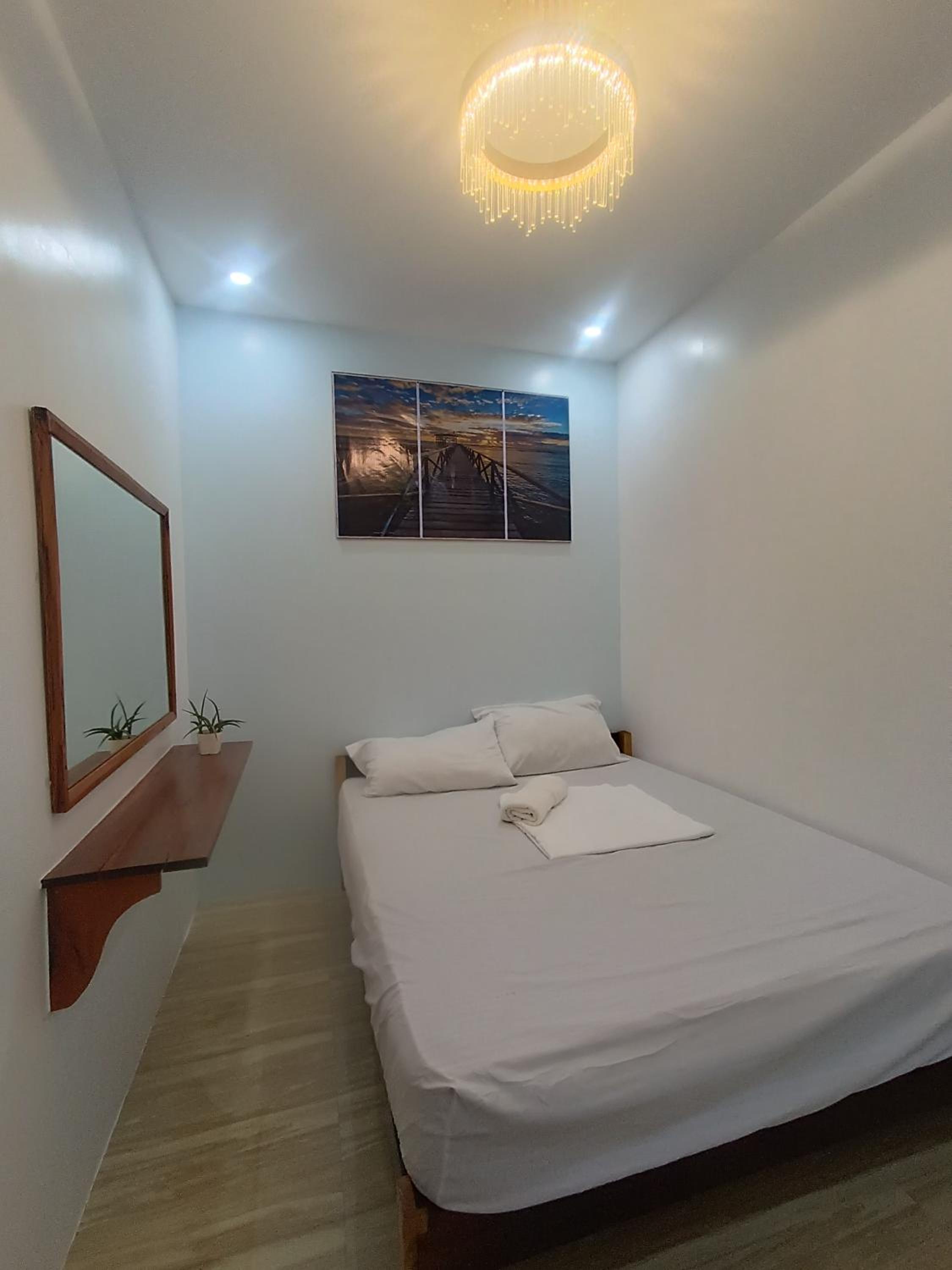 Perona Walk-in suite view 2