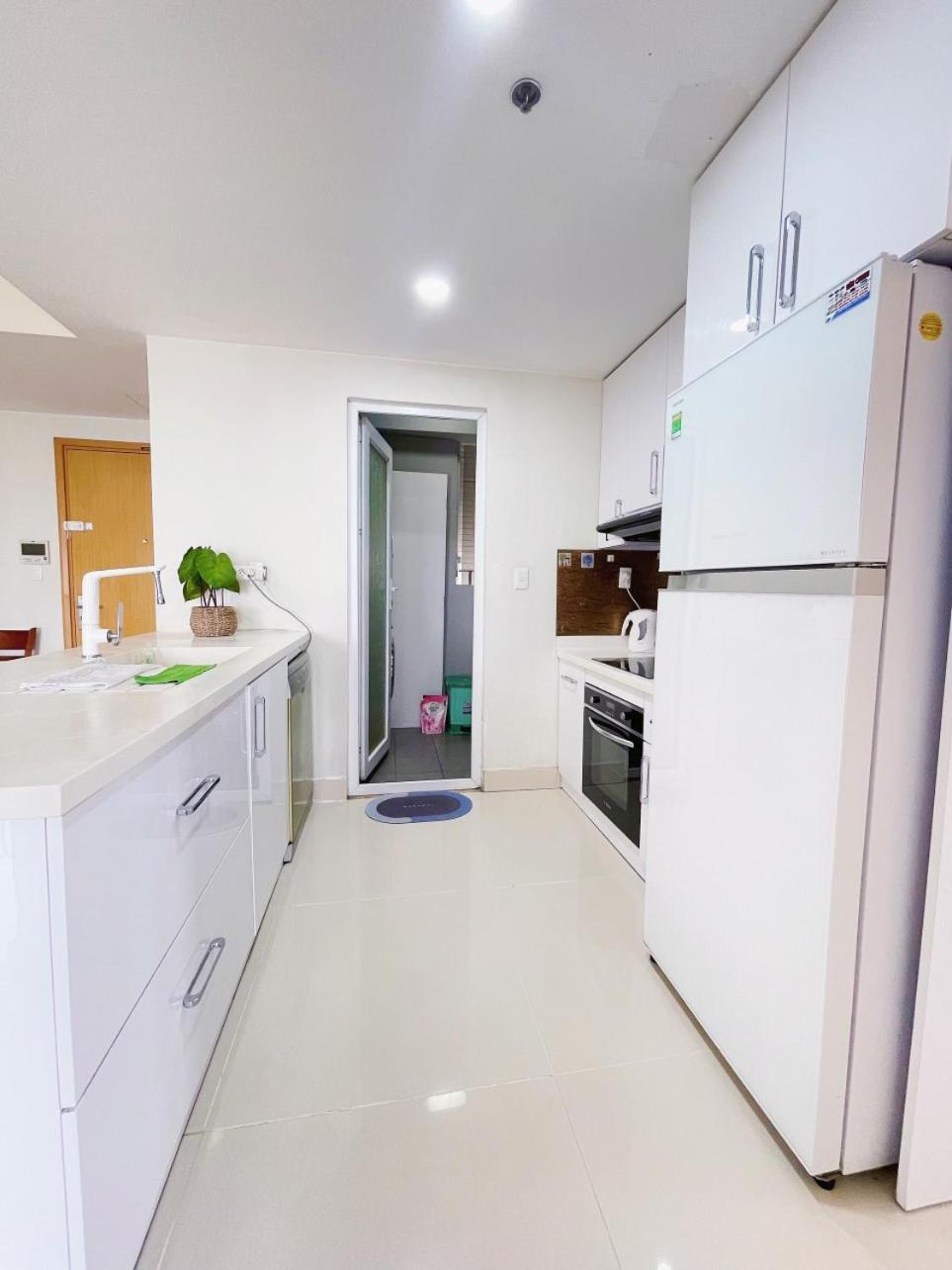 Masteri Thao Dien luxury apartment with beautiful view, fully furnished, near the city center