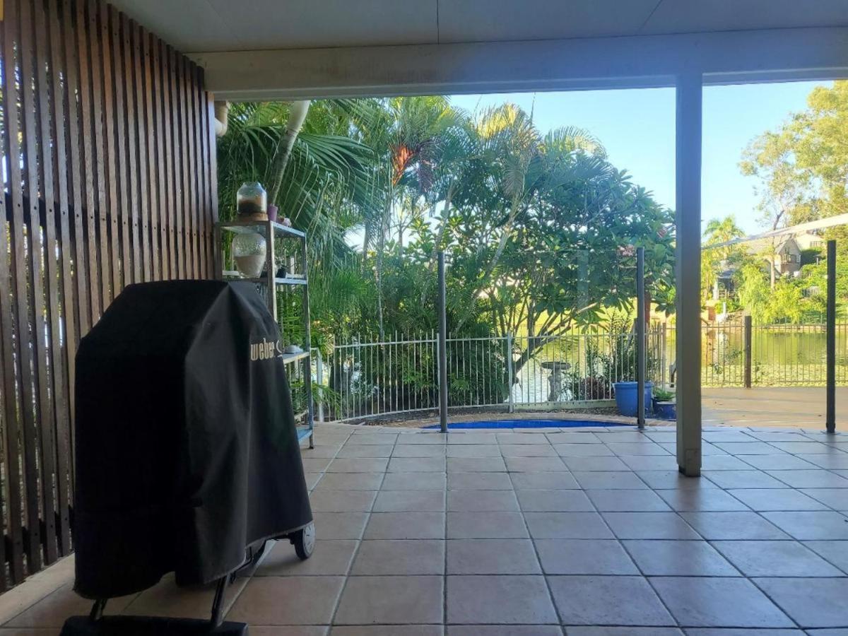 Serene Lakefront Villa, Westlake, Brisbane