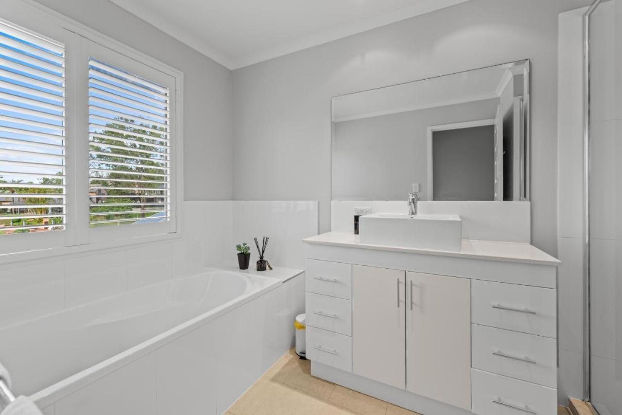 Serene Lakefront Villa, Westlake, Brisbane