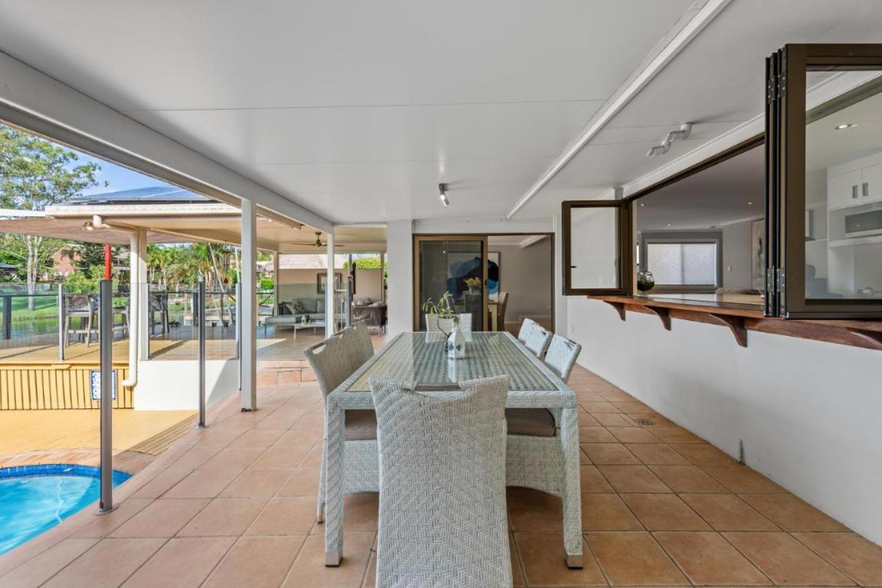 Serene Lakefront Villa, Westlake, Brisbane
