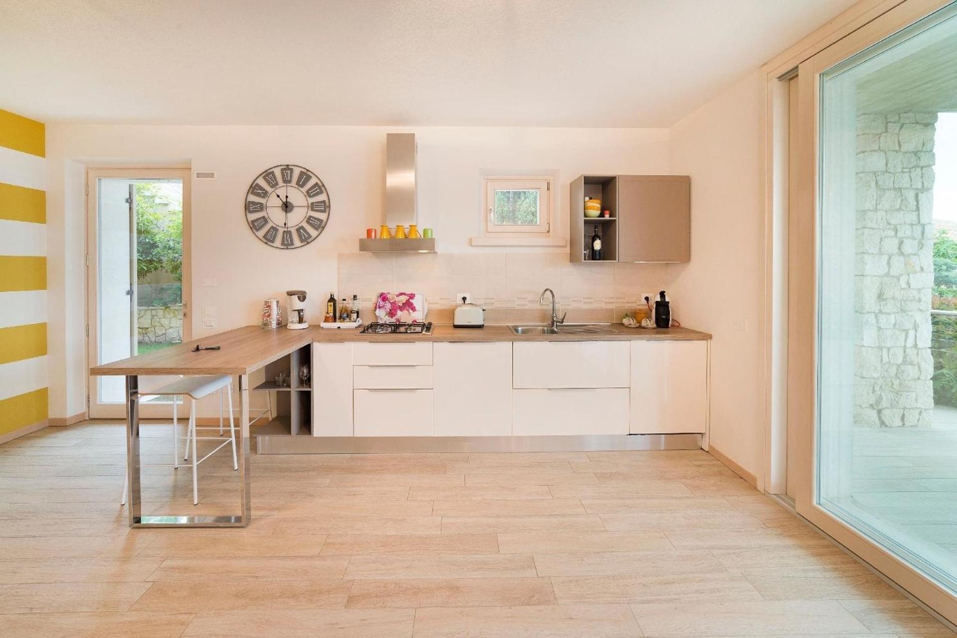 Ferienwohnung für 4 Personen ca 70 qm in Torri del Benaco, Gardasee Ostufer Gardasee - a87453 view 5