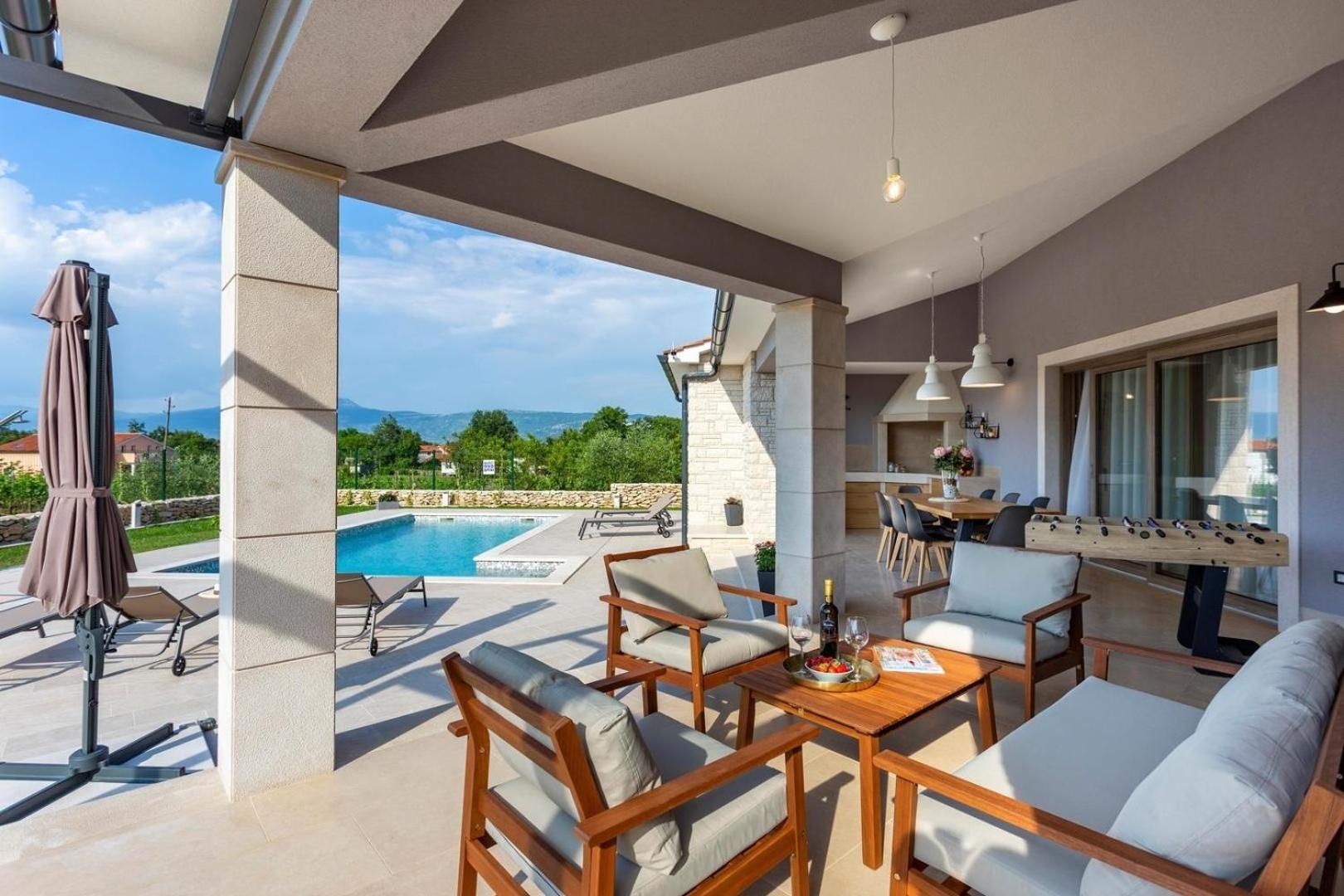 Ferienhaus mit Privatpool für 8 Personen ca 200 qm in Šumber, Istrien Binnenland von Istrien view 5
