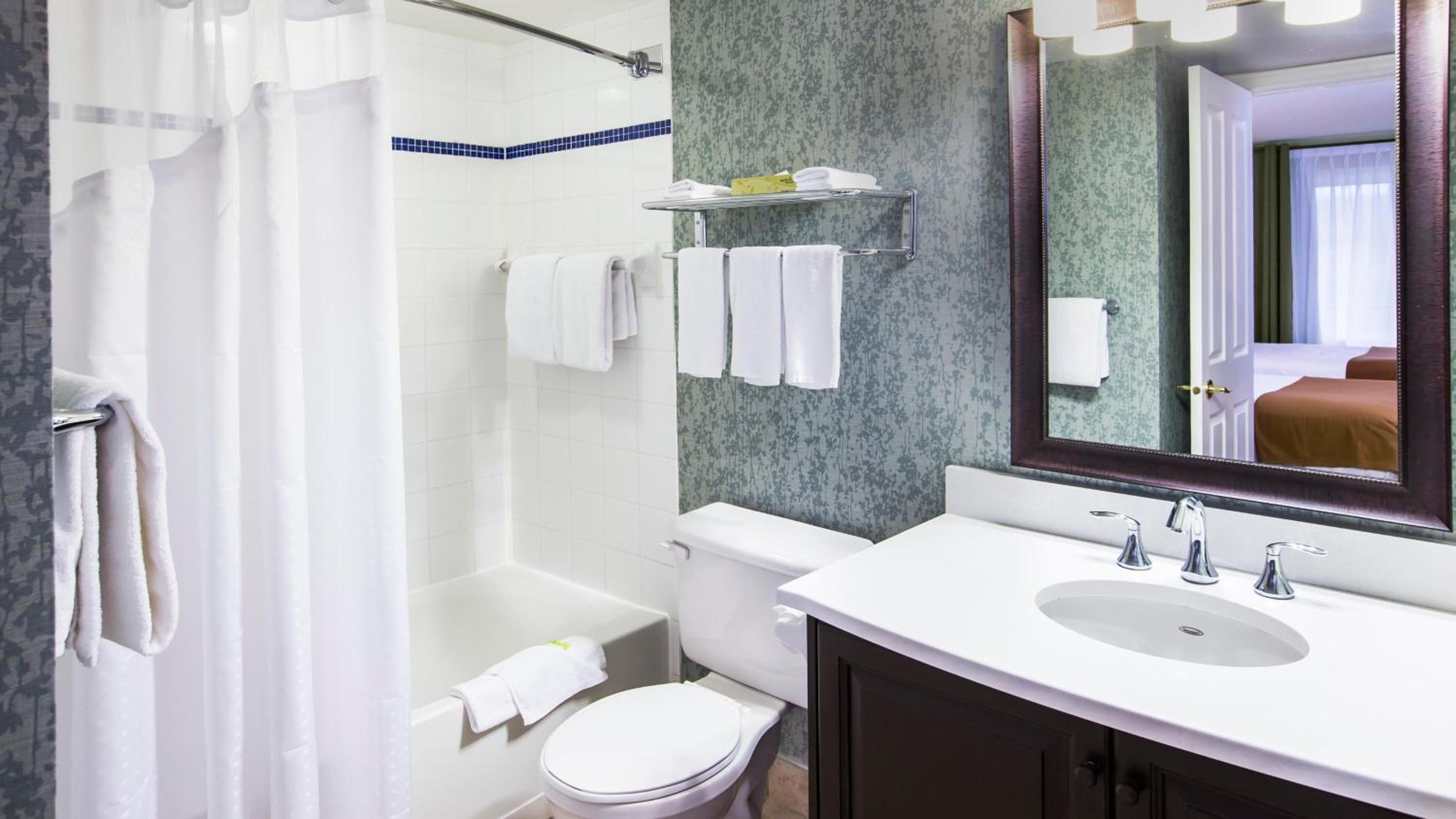 Holiday Inn Express & Suites Tremblant by IHG