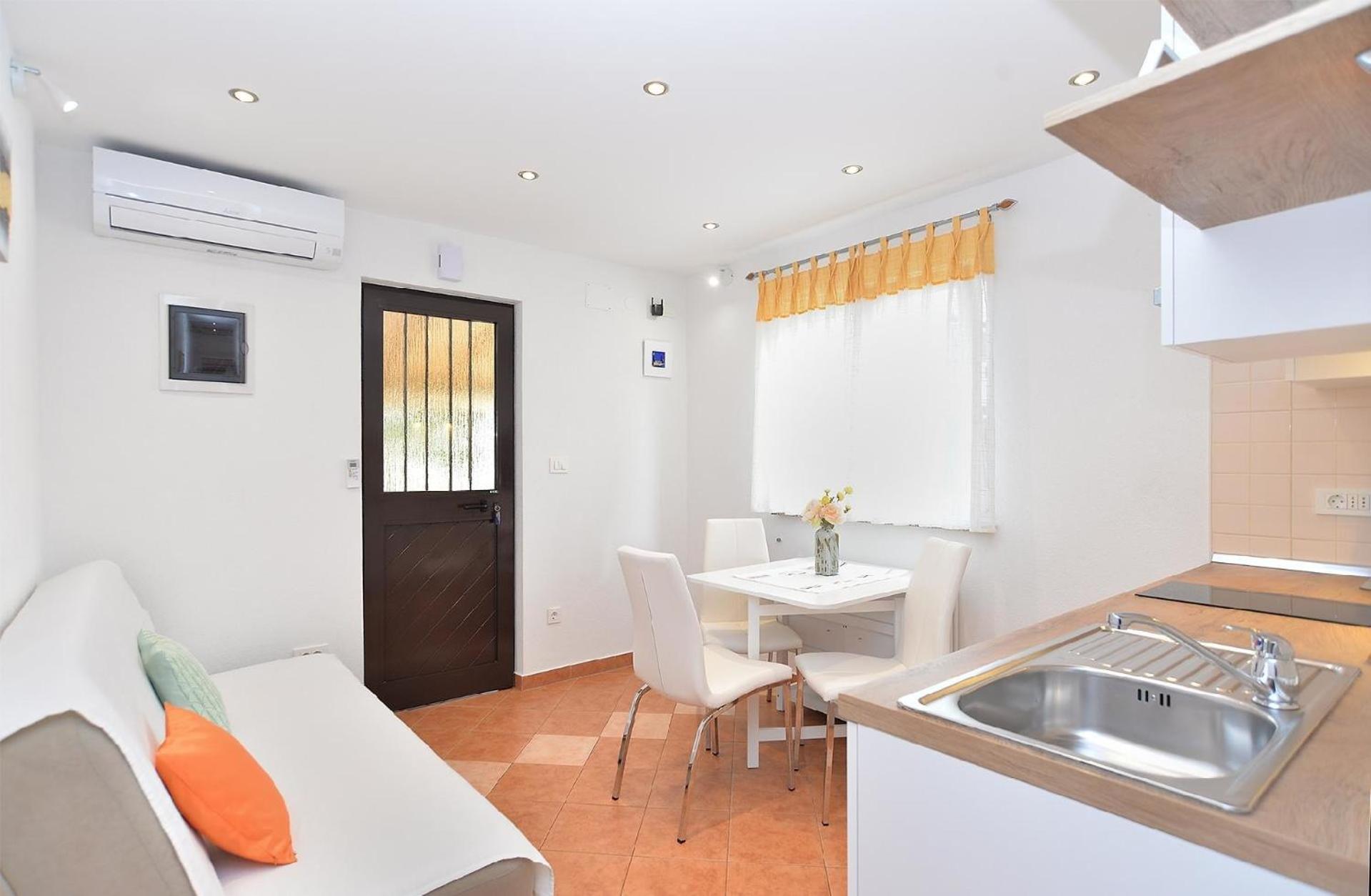 Ferienwohnung für 3 Personen ca 27 qm in Rovinj, Istrien Istrische Riviera view 3