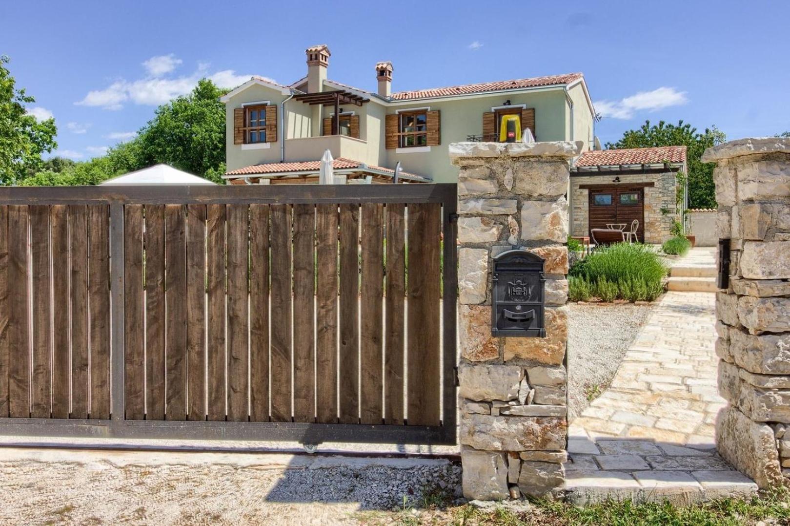 Ferienhaus mit Privatpool für 8 Personen ca 179 qm in Juršići, Istrien Binnenland von Istrien view 5