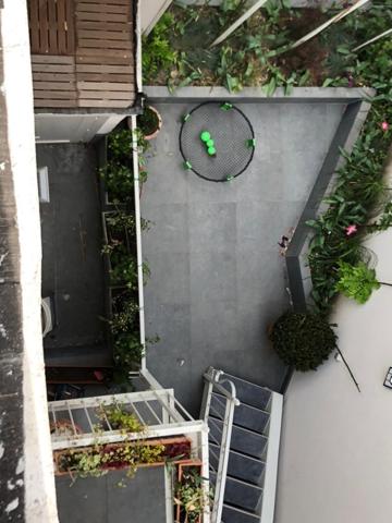 Stay in maison de metre in Etterbeek