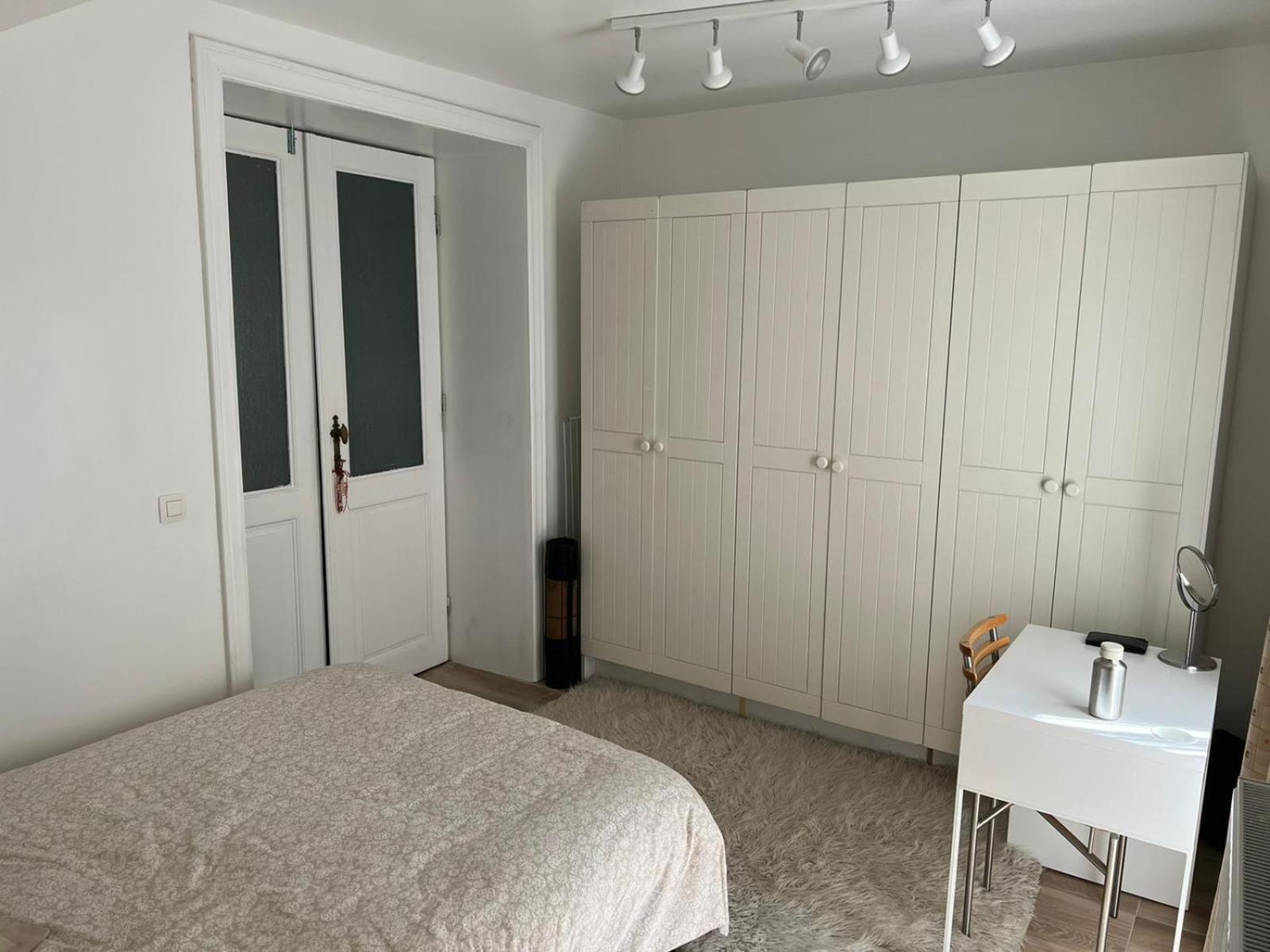 Stay in maison de metre in Etterbeek
