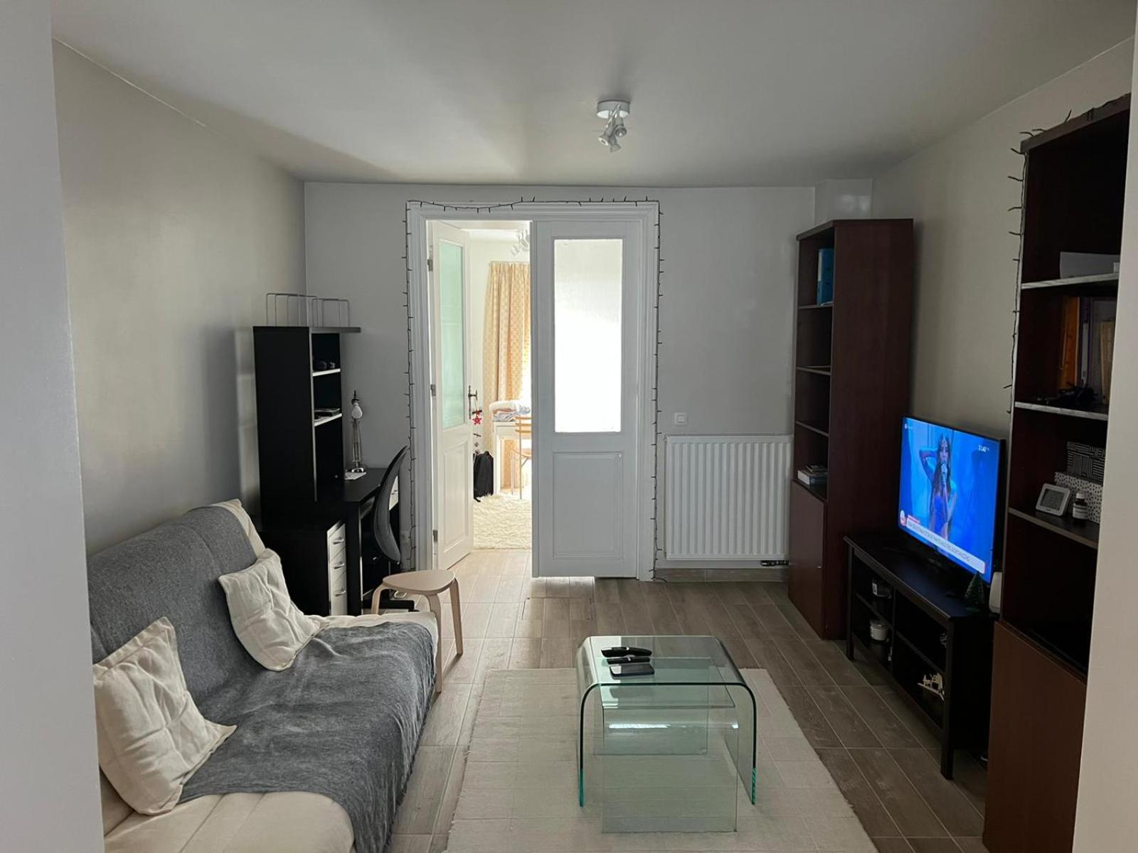 Stay in maison de metre in Etterbeek