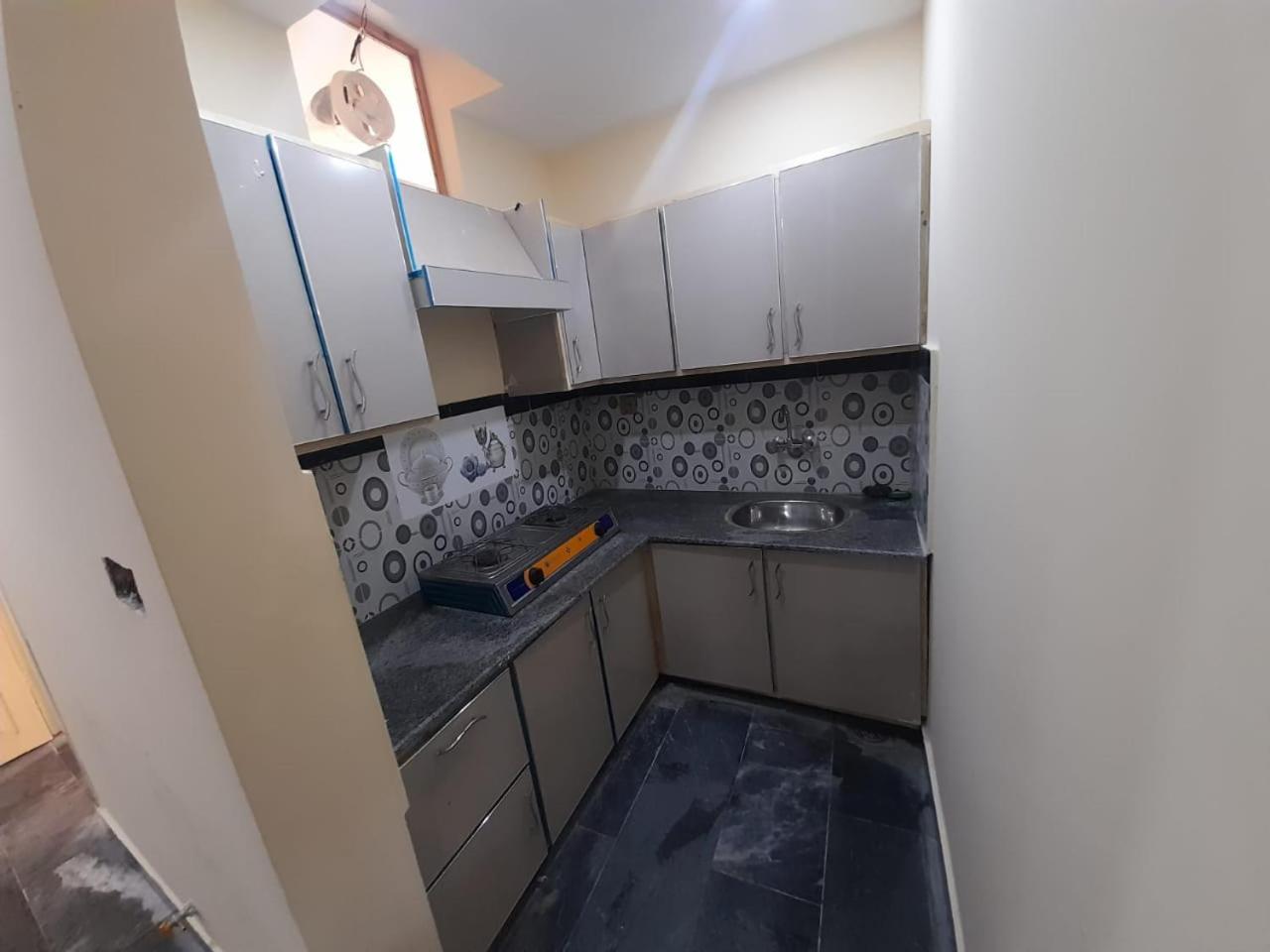 Sajid Apartment Murree view 3
