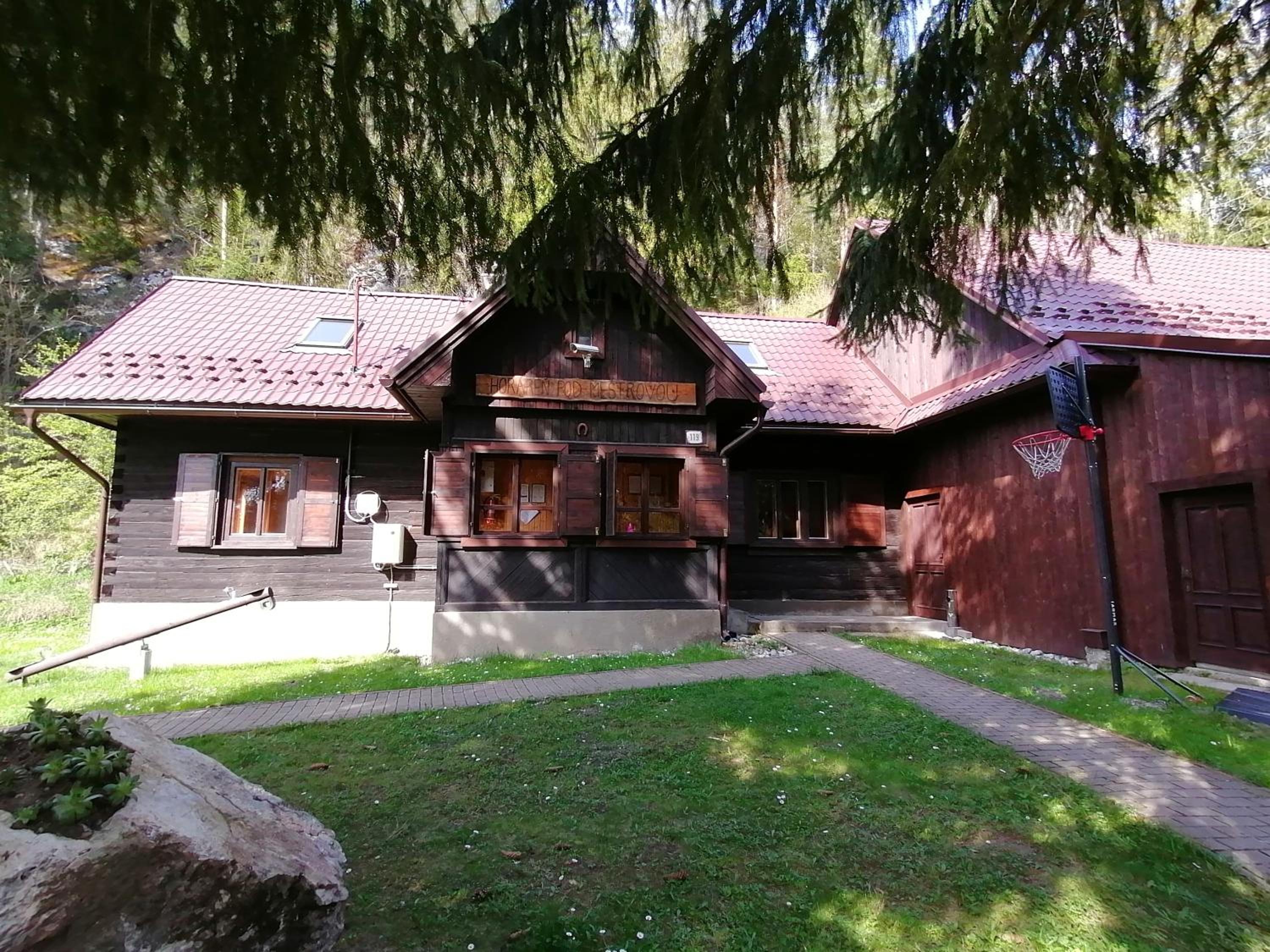 Chata Horáreň Meštrová view 4