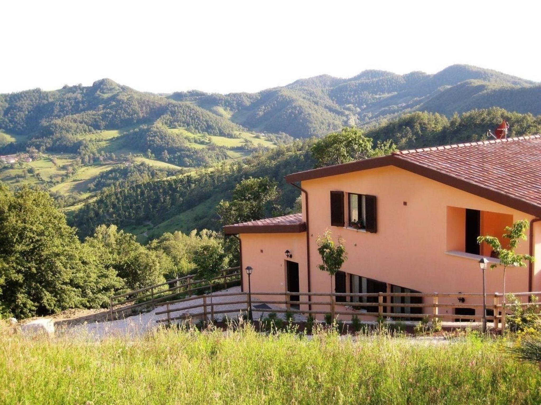 Ferienwohnung für 1 Personen 3 Kinder ca 60 qm in Apecchio, Marken Provinz Pesaro-Urbino view 4