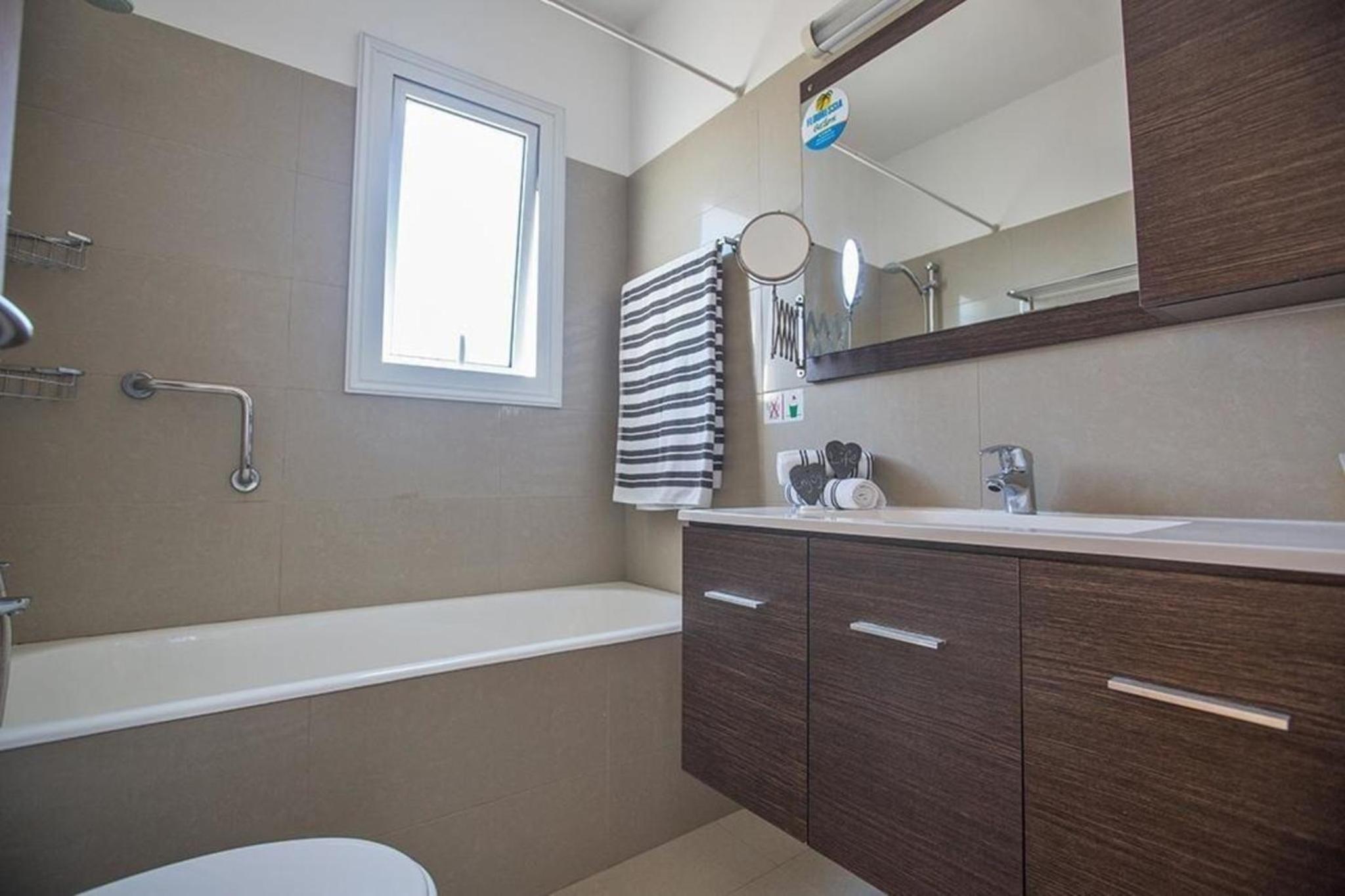 Ferienhaus mit Privatpool für 6 Personen ca 130 qm in Pernera, Südküste von Zypern - b59089