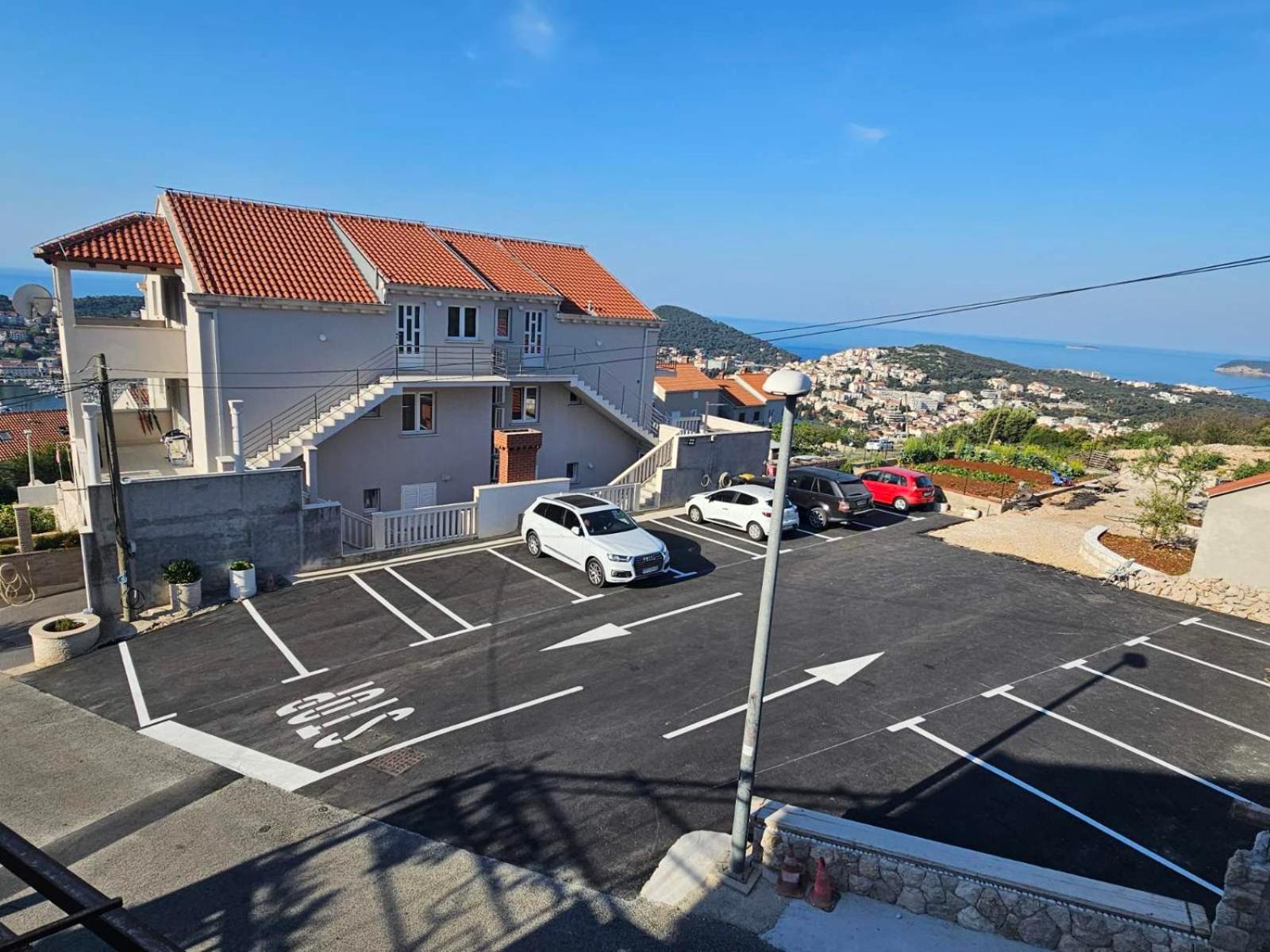 Apartments Villa Dadić