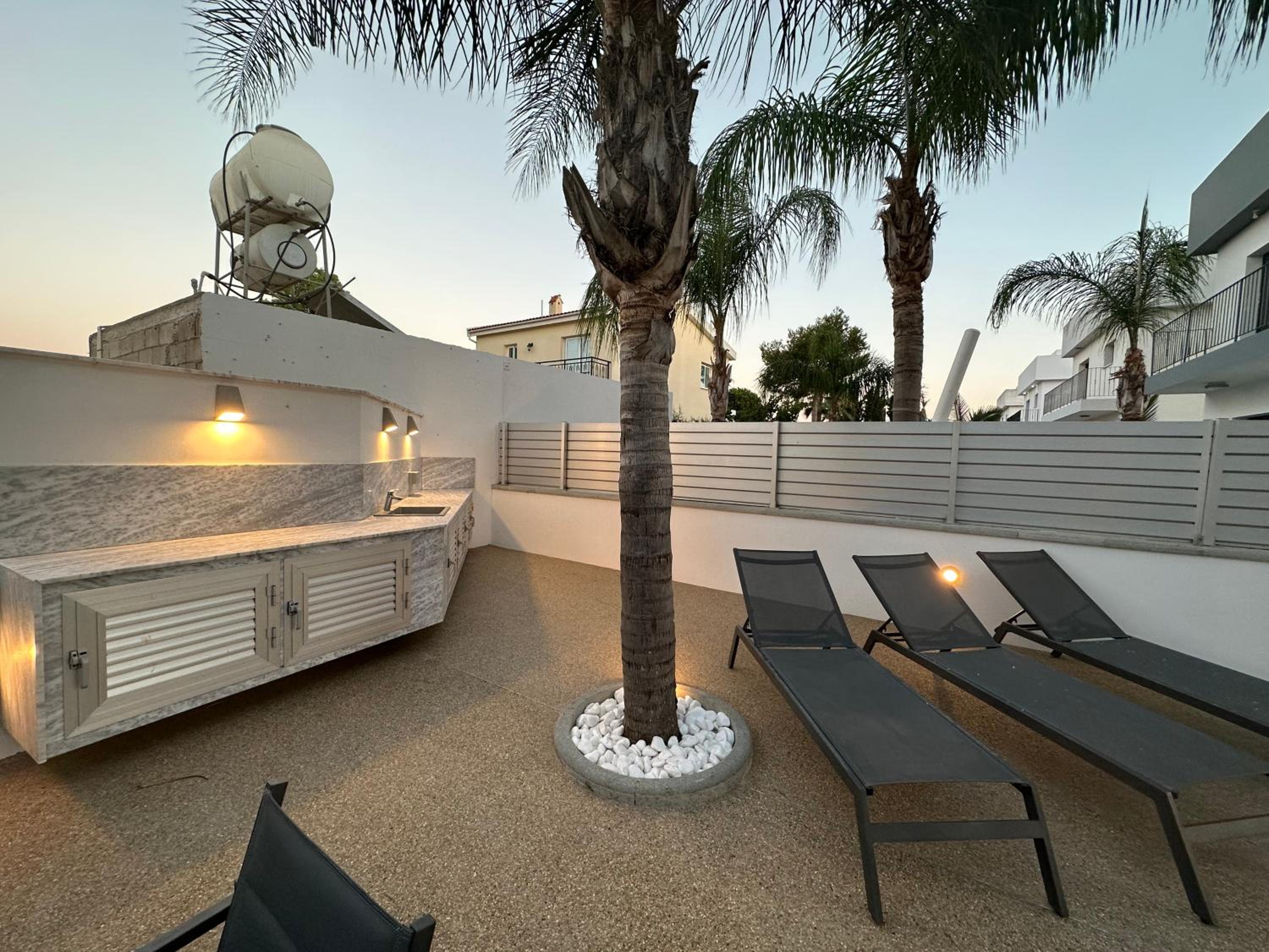 Valerian Palm Villa - Napa's Secret Escape