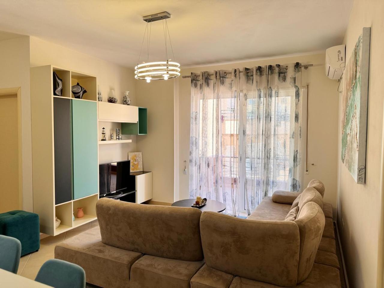 ZaYoM Apartment